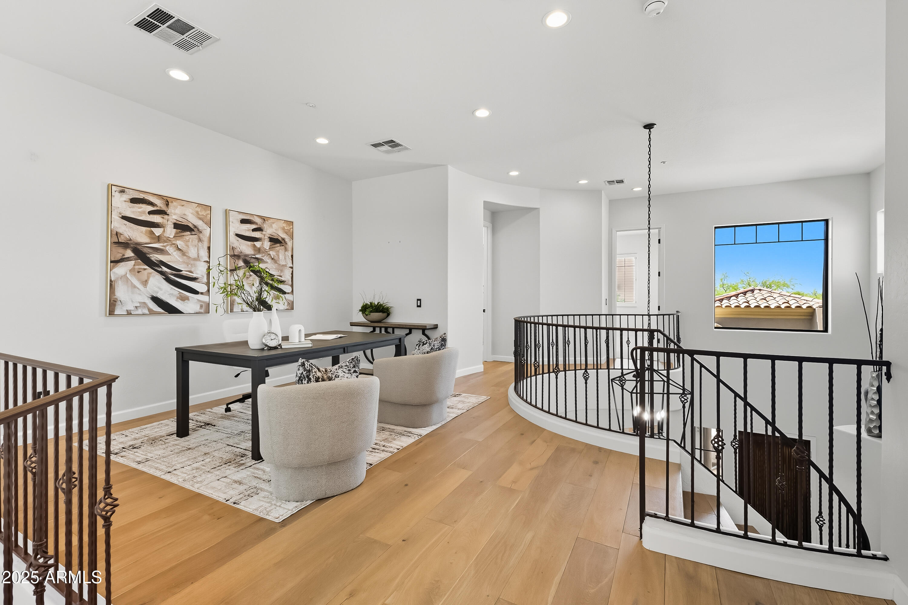 9270 E THOMPSON PEAK Parkway, 327