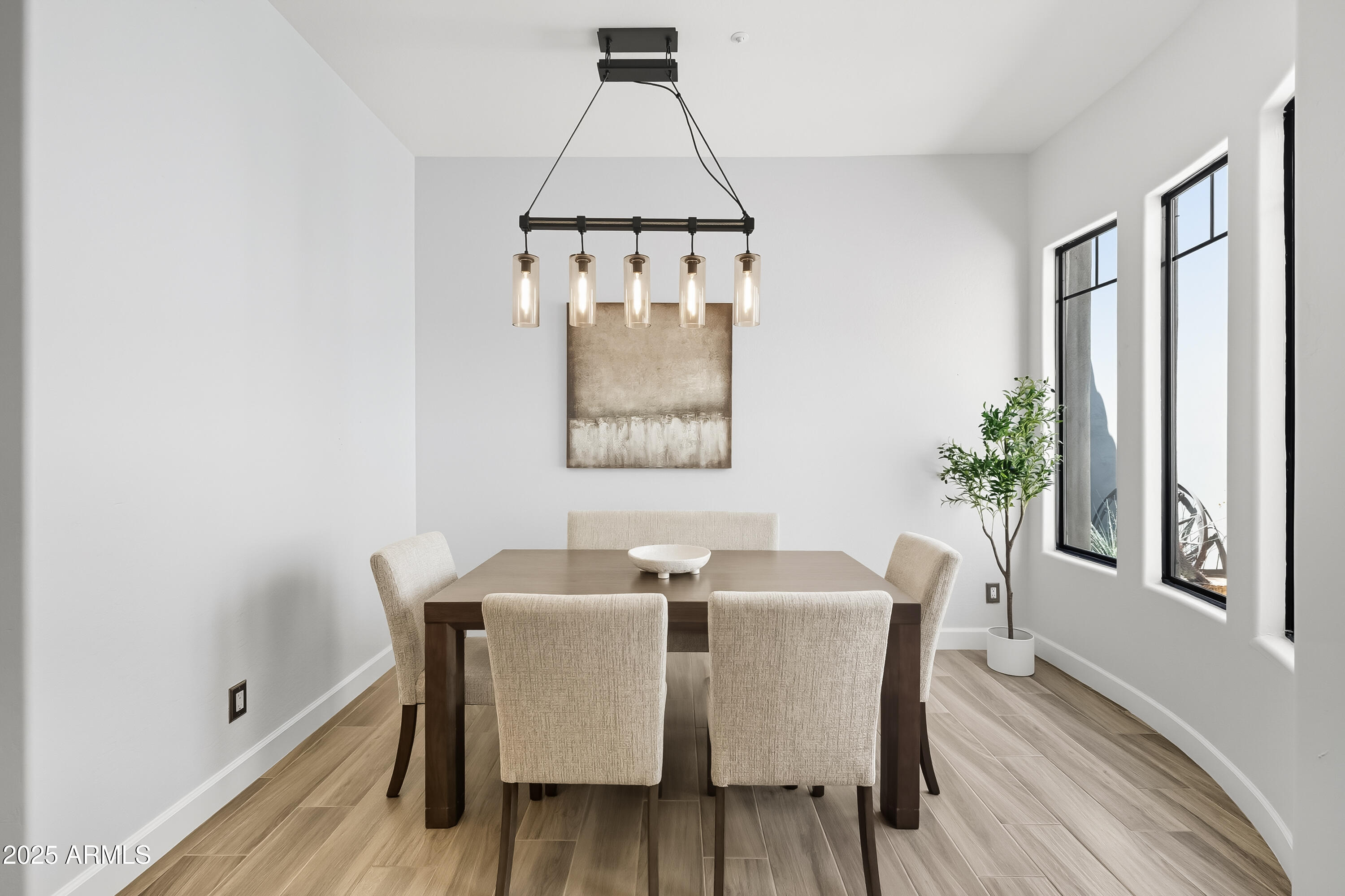 9270 E THOMPSON PEAK Parkway, 327