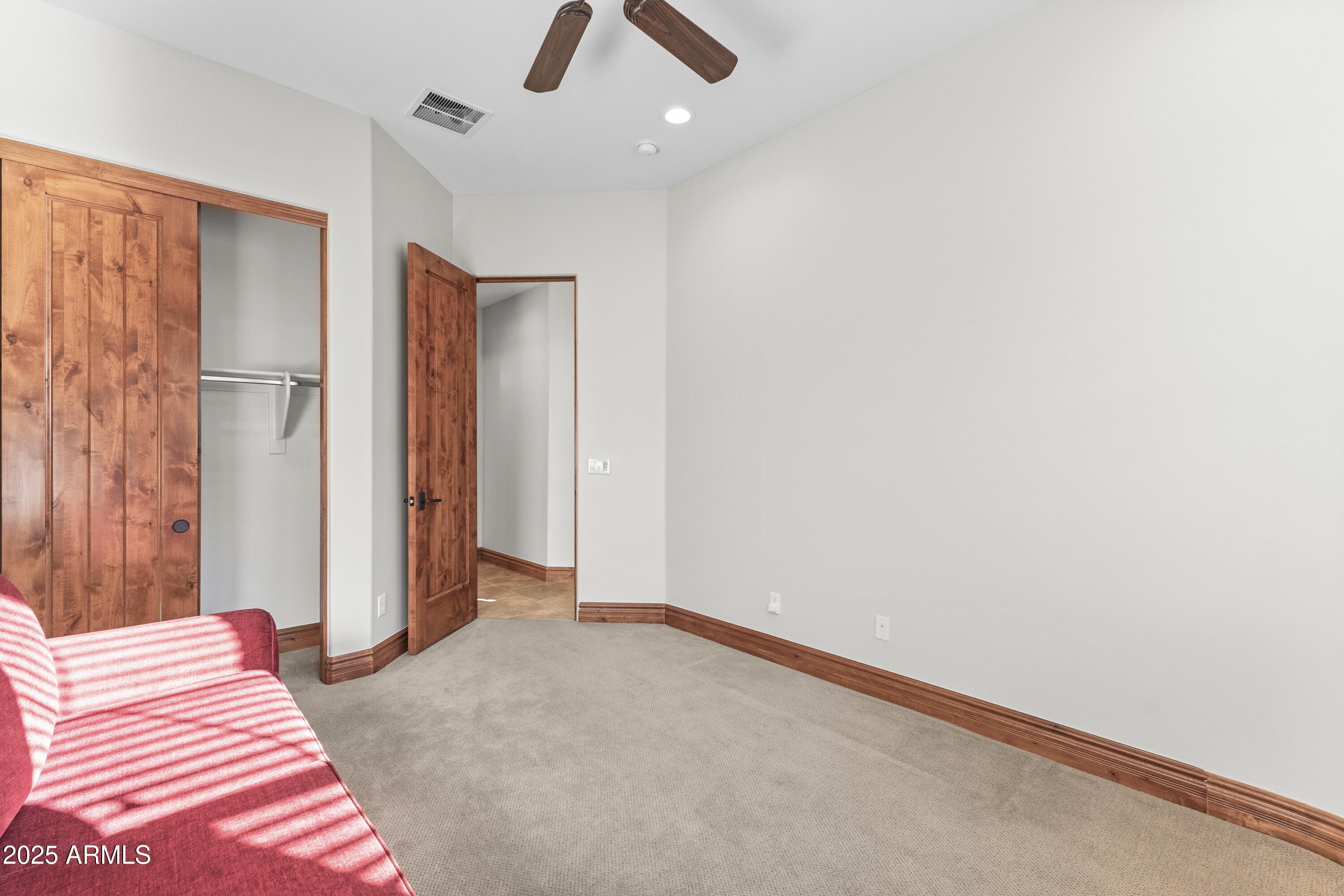 9155 E HOVERLAND Road