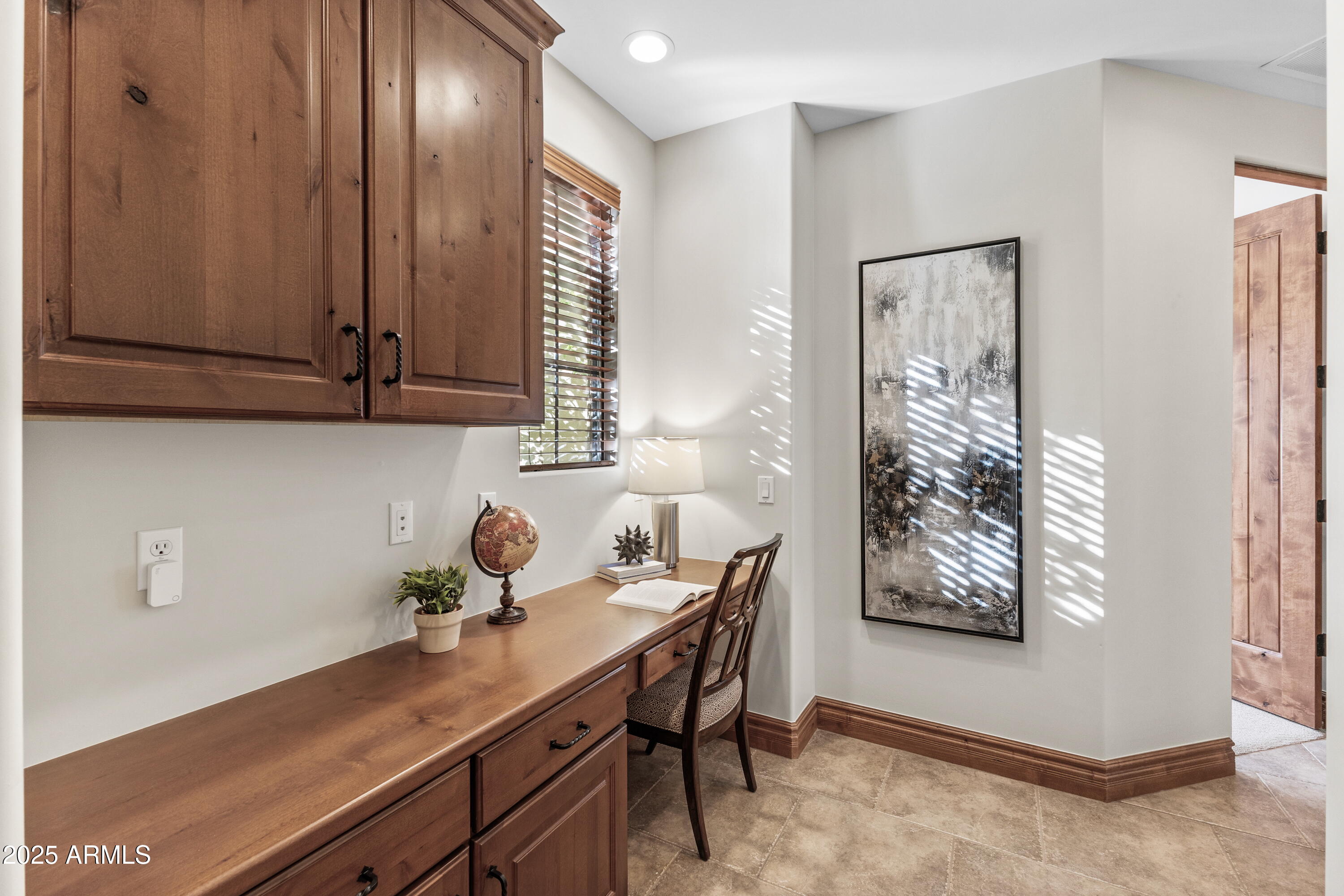 9155 E HOVERLAND Road