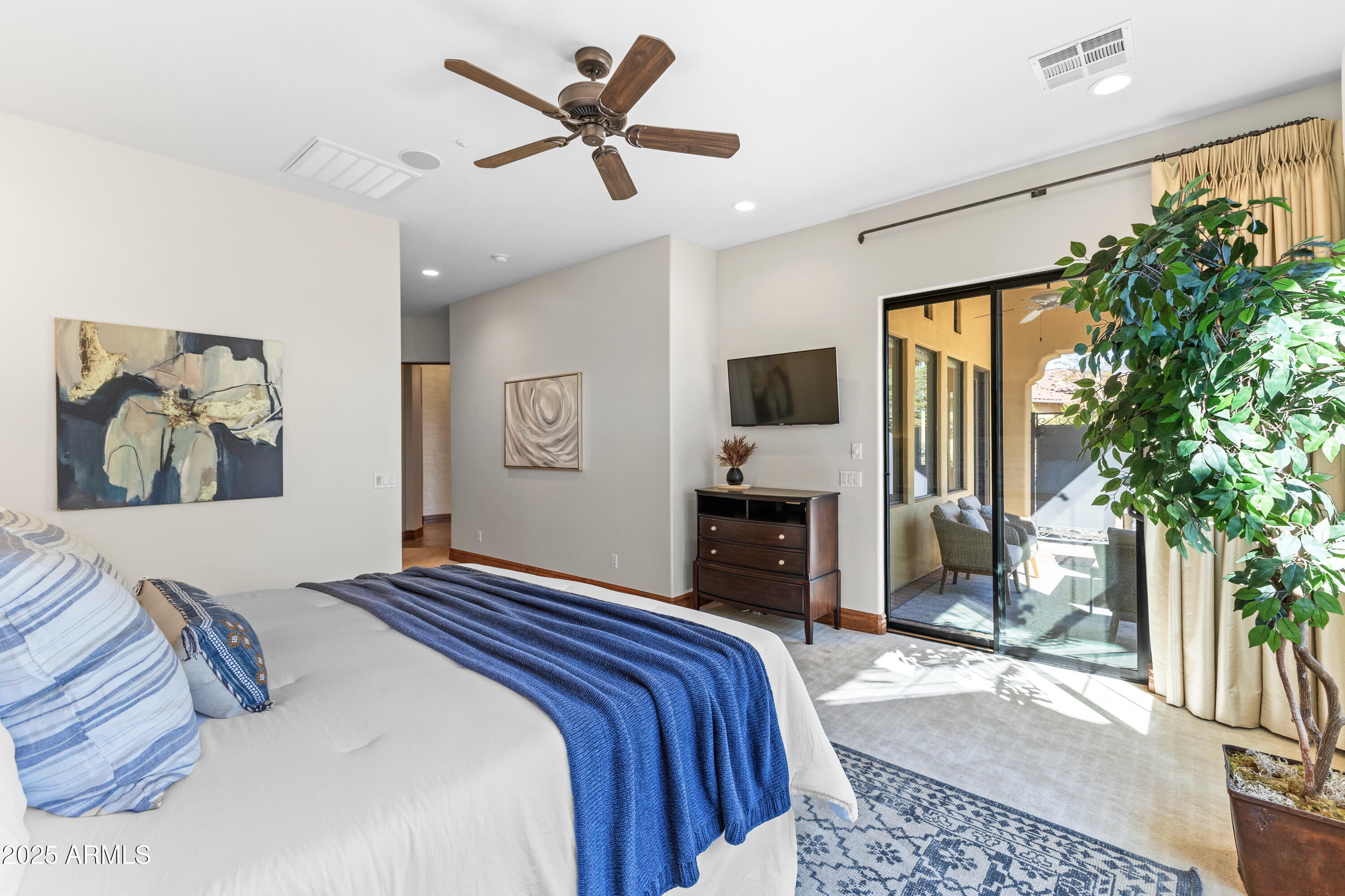 9155 E HOVERLAND Road