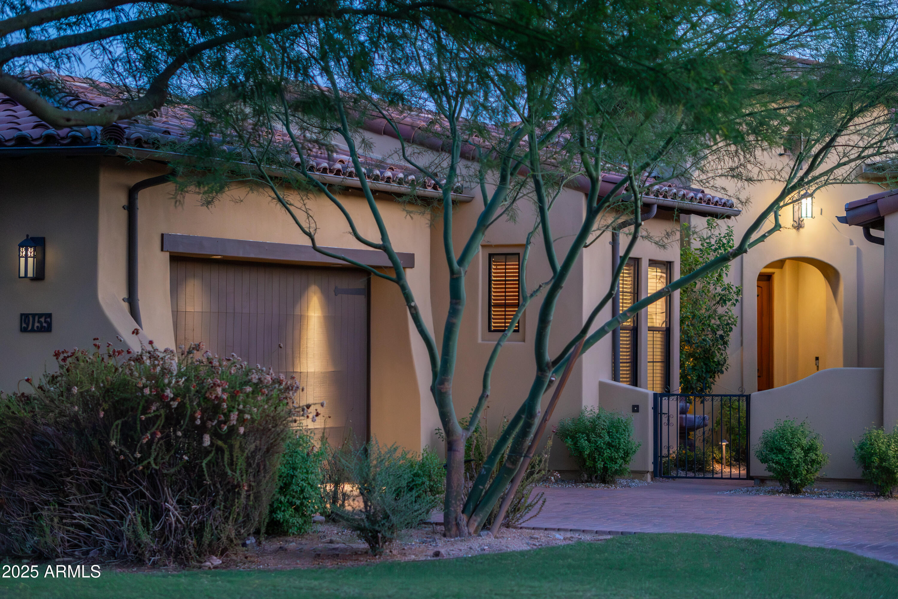 9155 E HOVERLAND Road