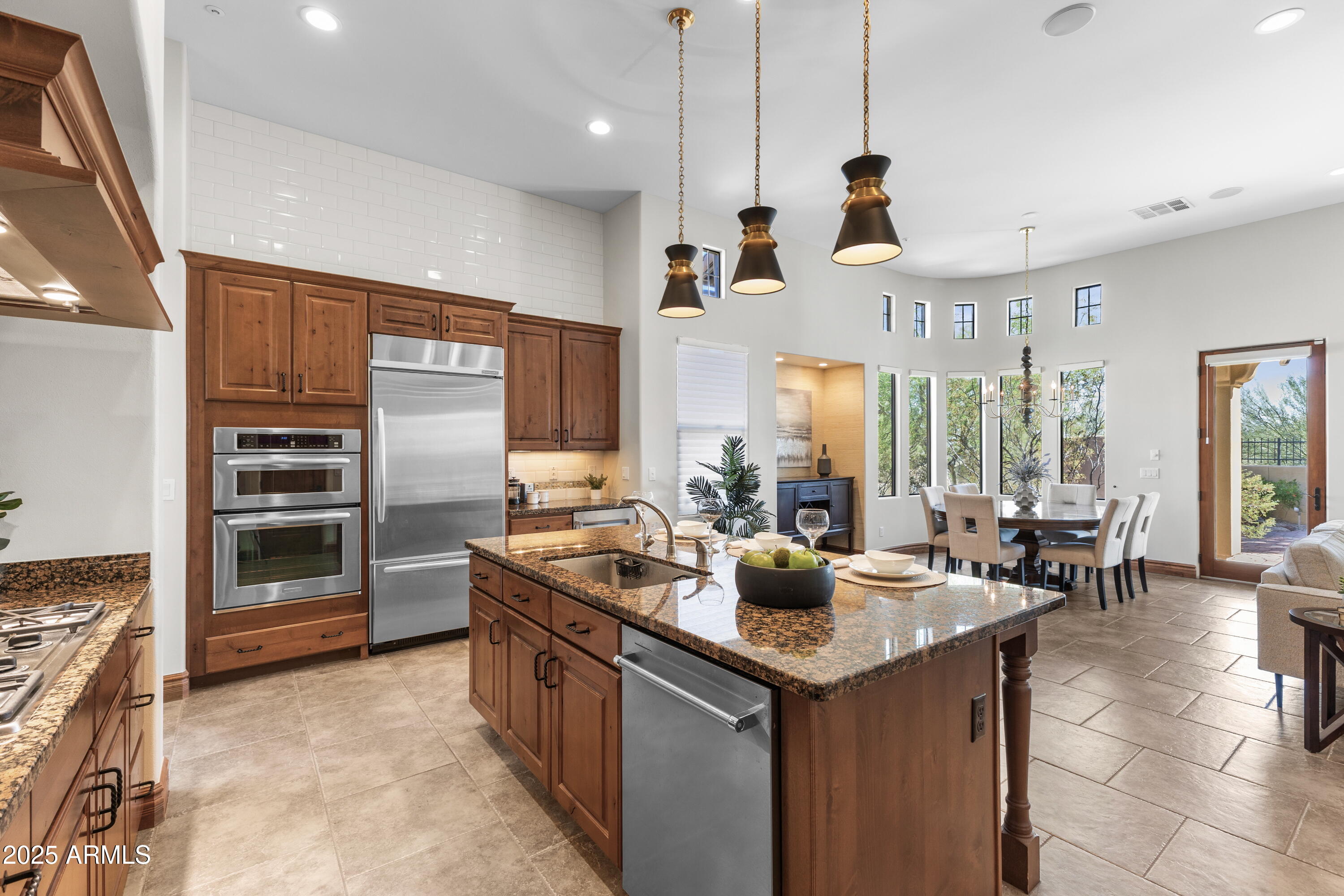 9155 E HOVERLAND Road