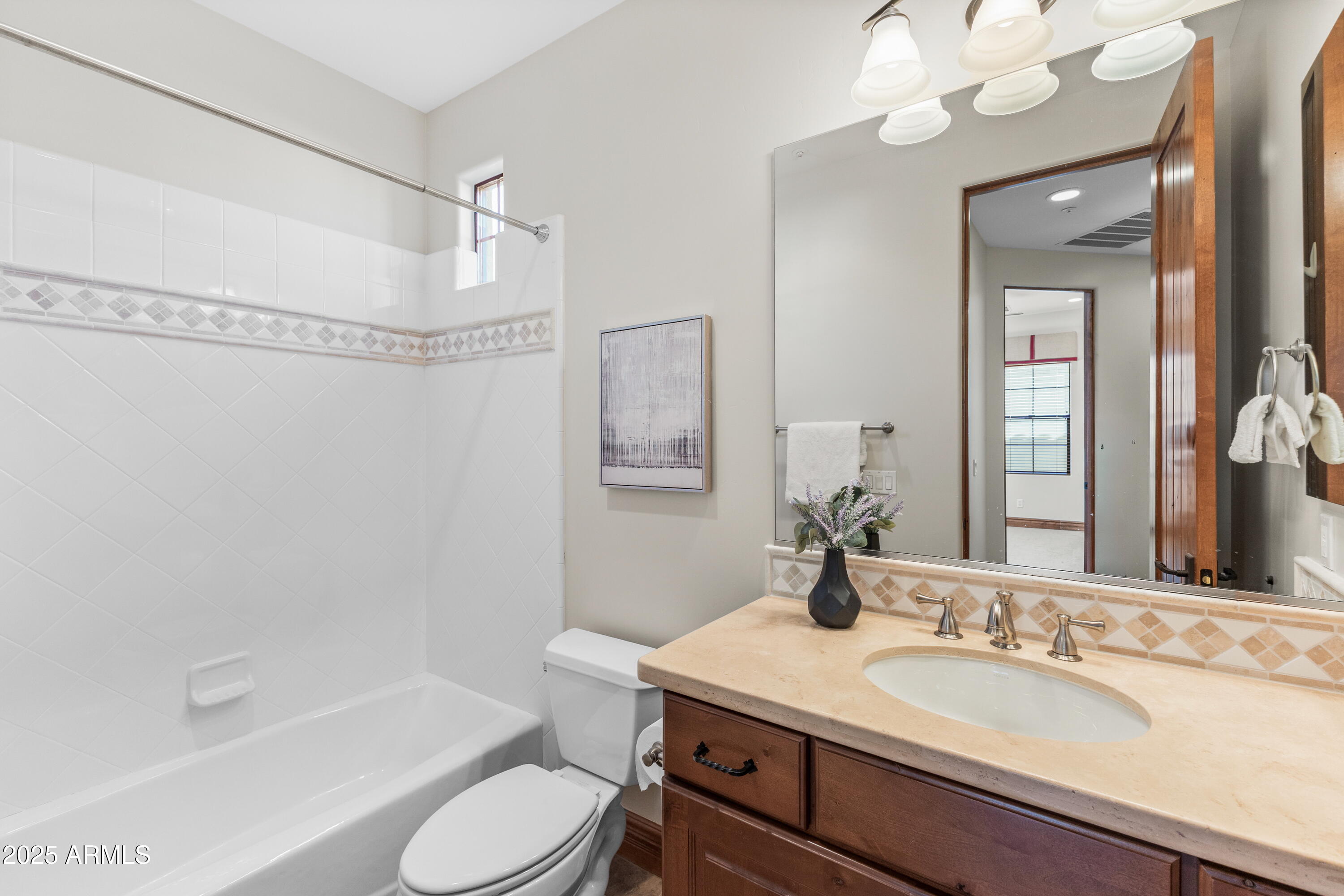 9155 E HOVERLAND Road