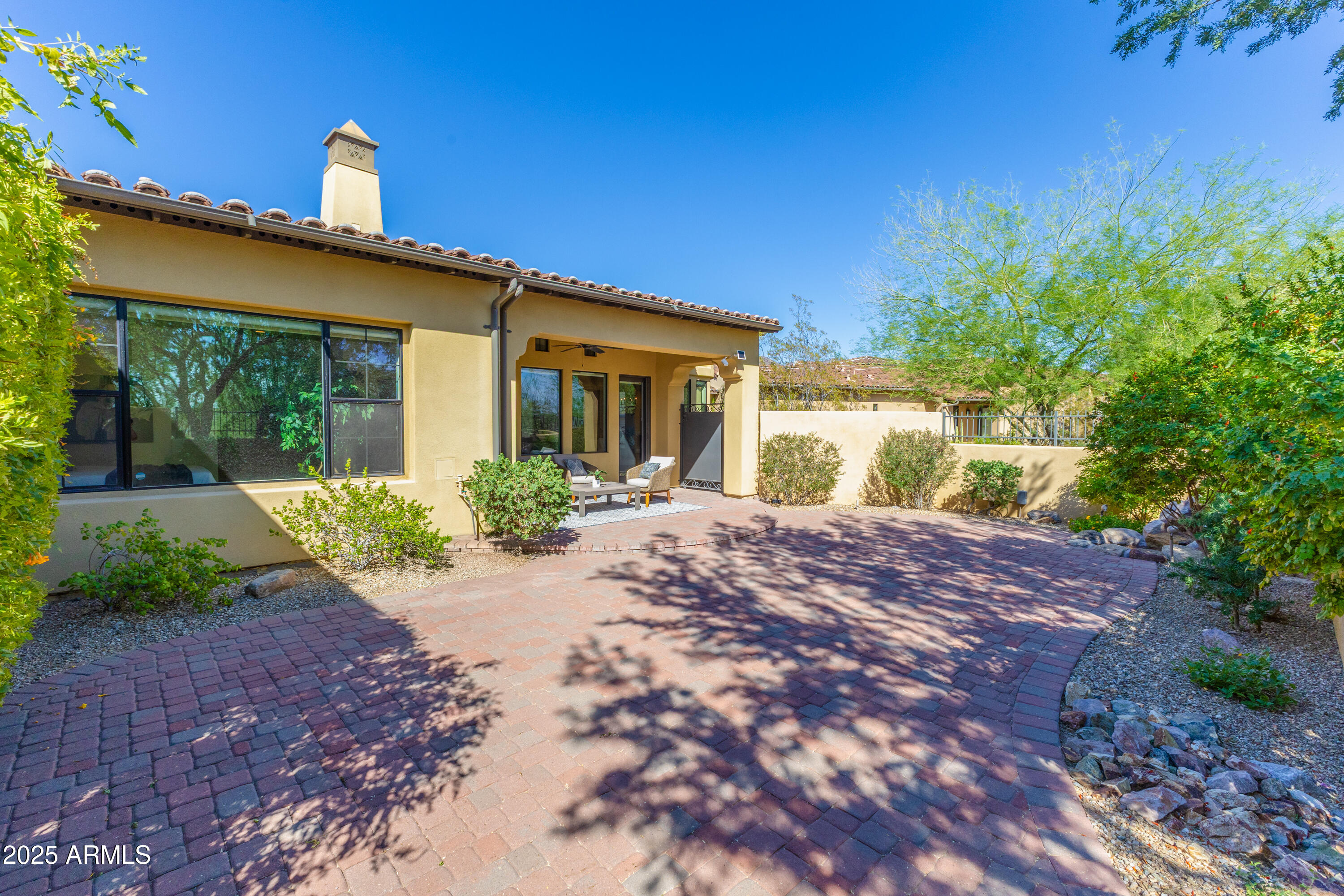 9155 E HOVERLAND Road