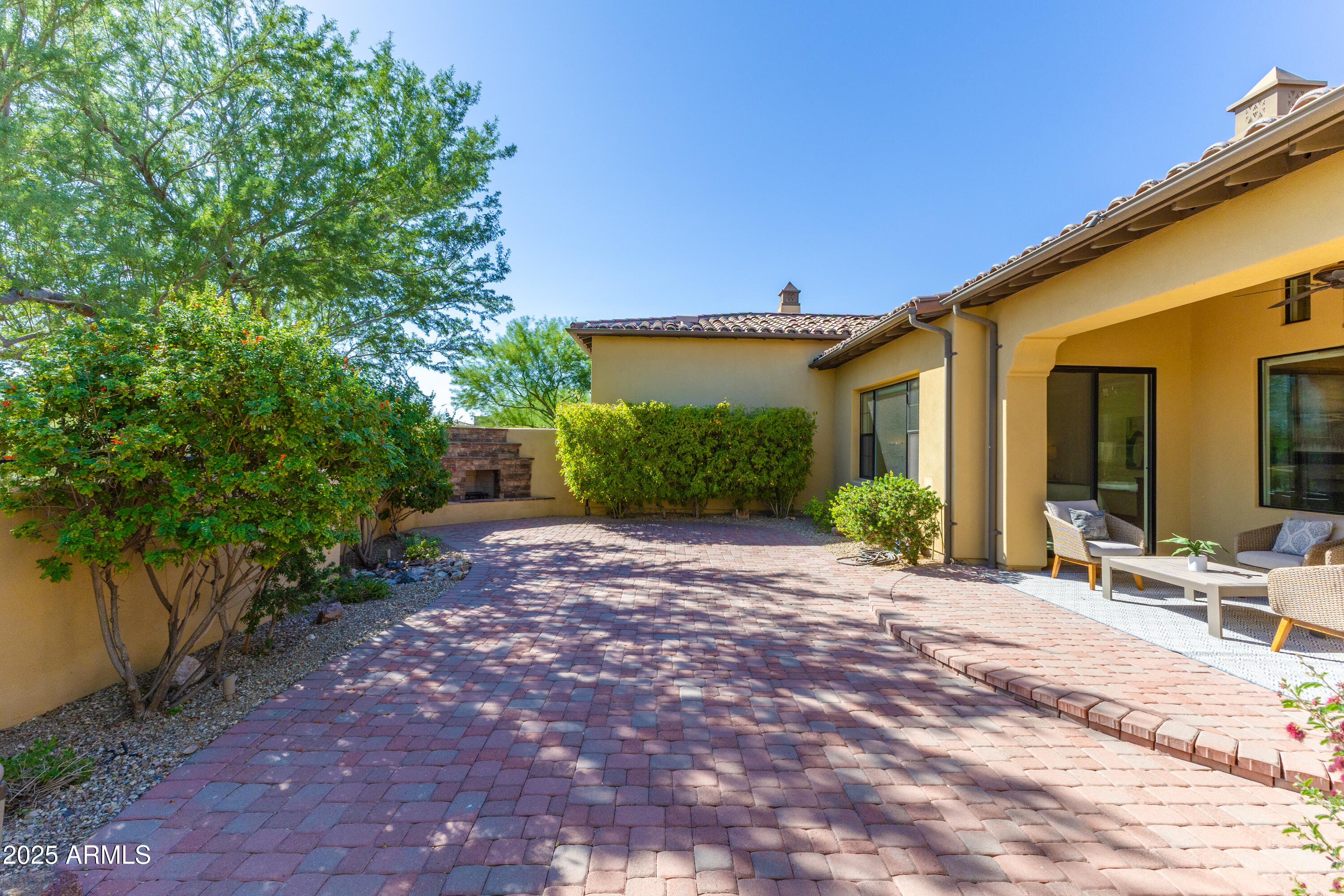 9155 E HOVERLAND Road