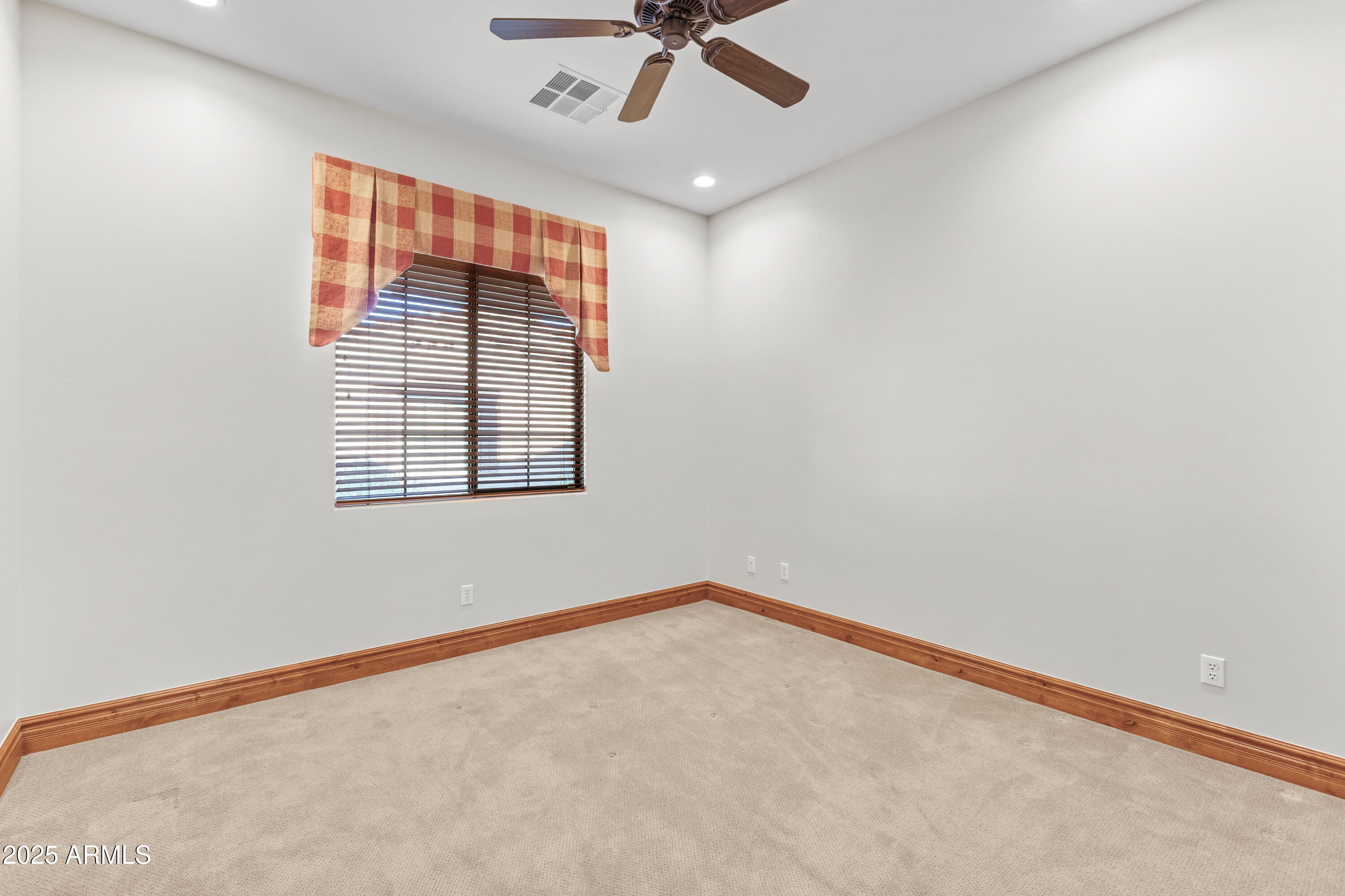 9155 E HOVERLAND Road