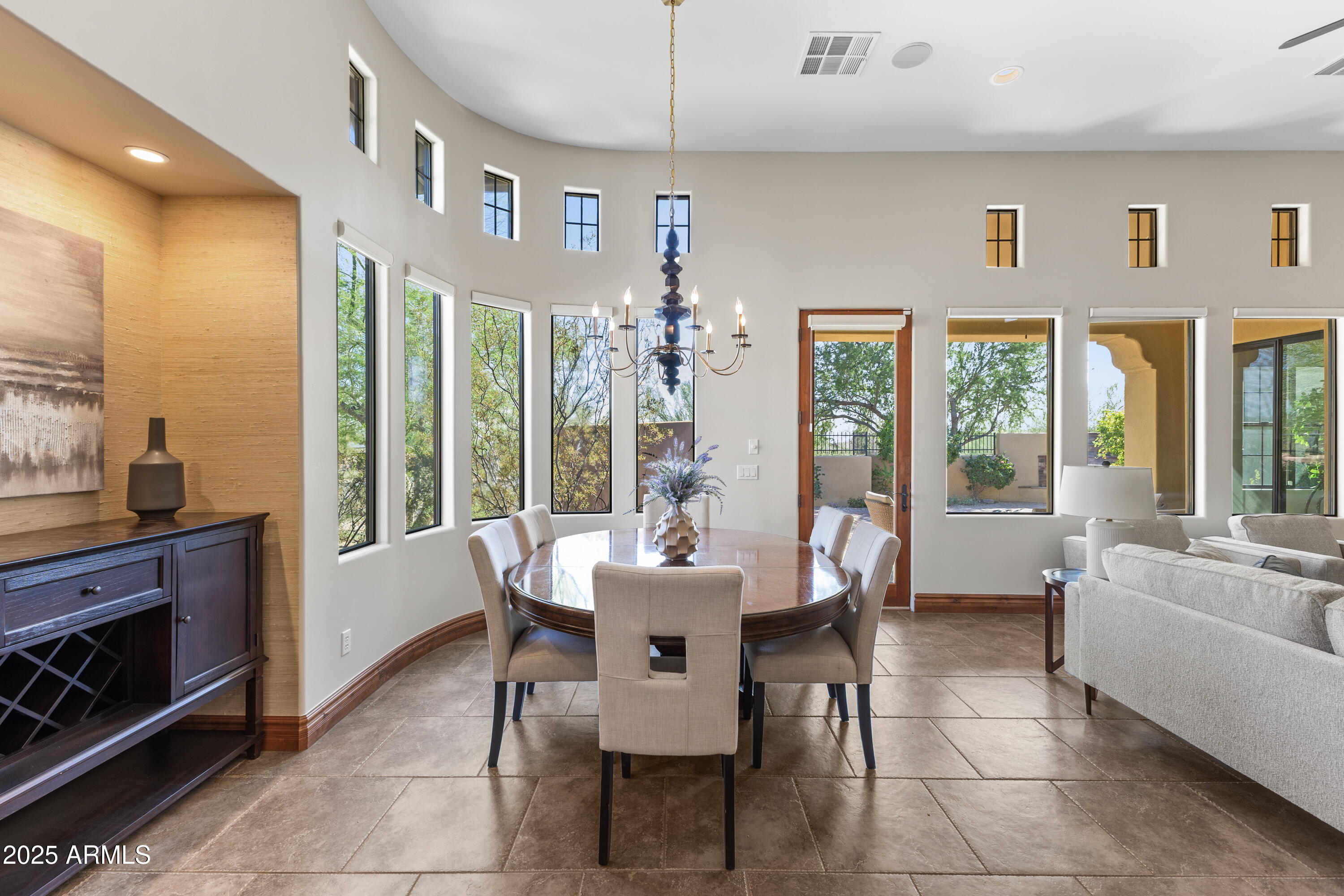 9155 E HOVERLAND Road