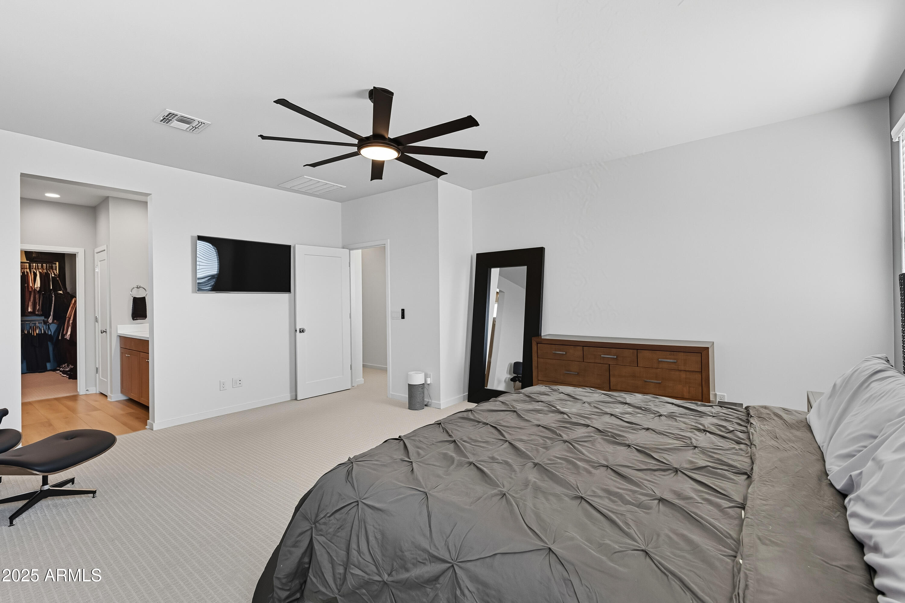 10028 E THUNDERBOLT Avenue