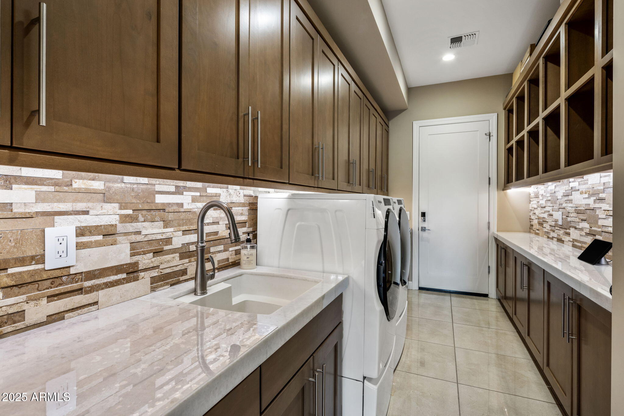 12311 E BLACK ROCK Road