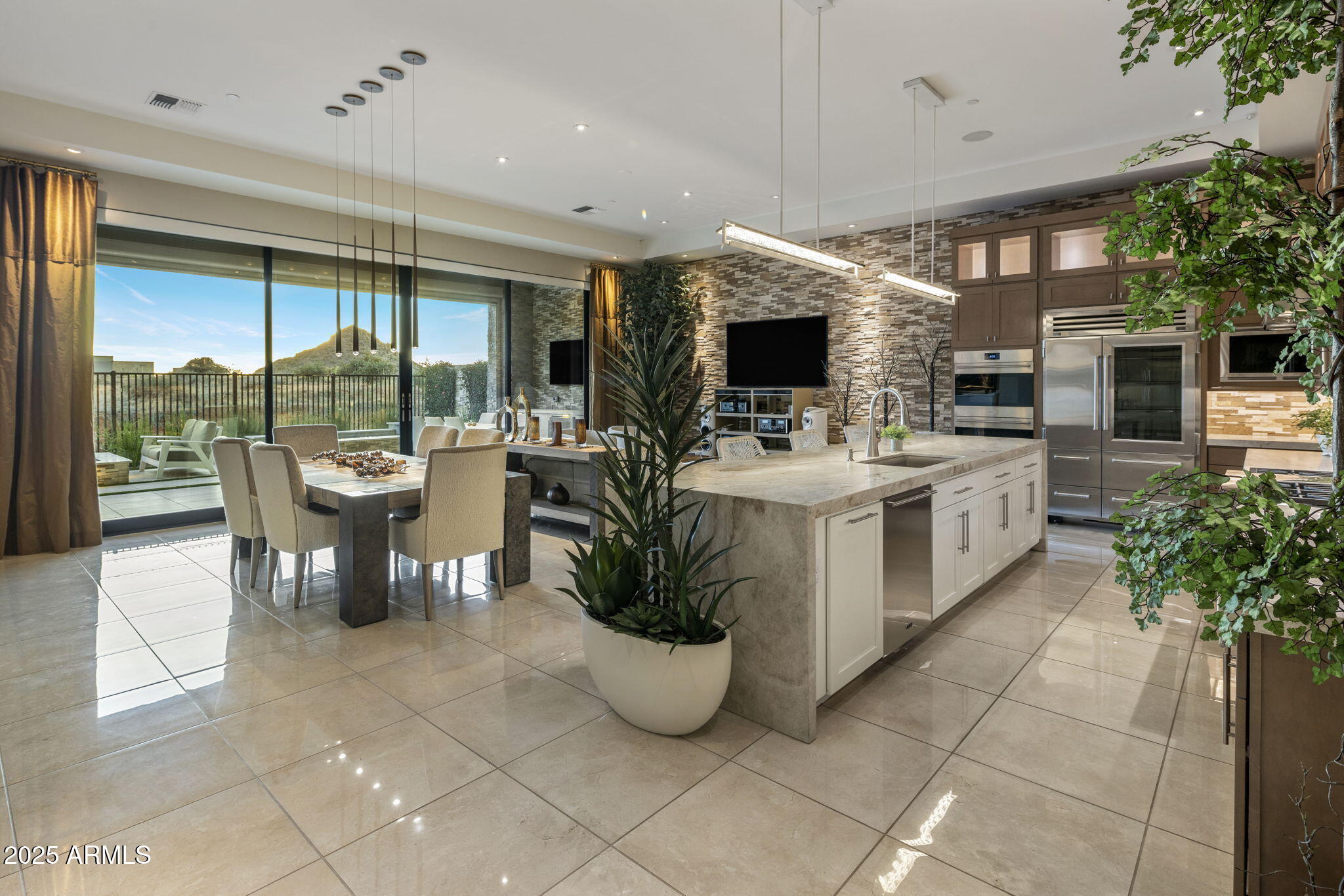 12311 E BLACK ROCK Road