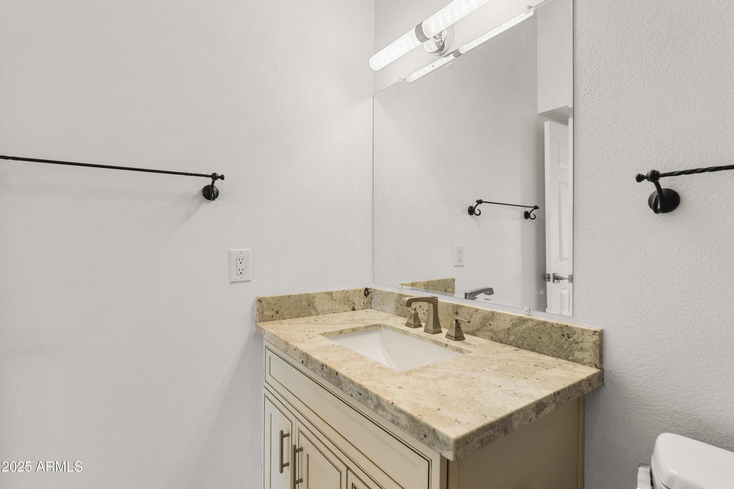 9009 E SAHUARO Drive