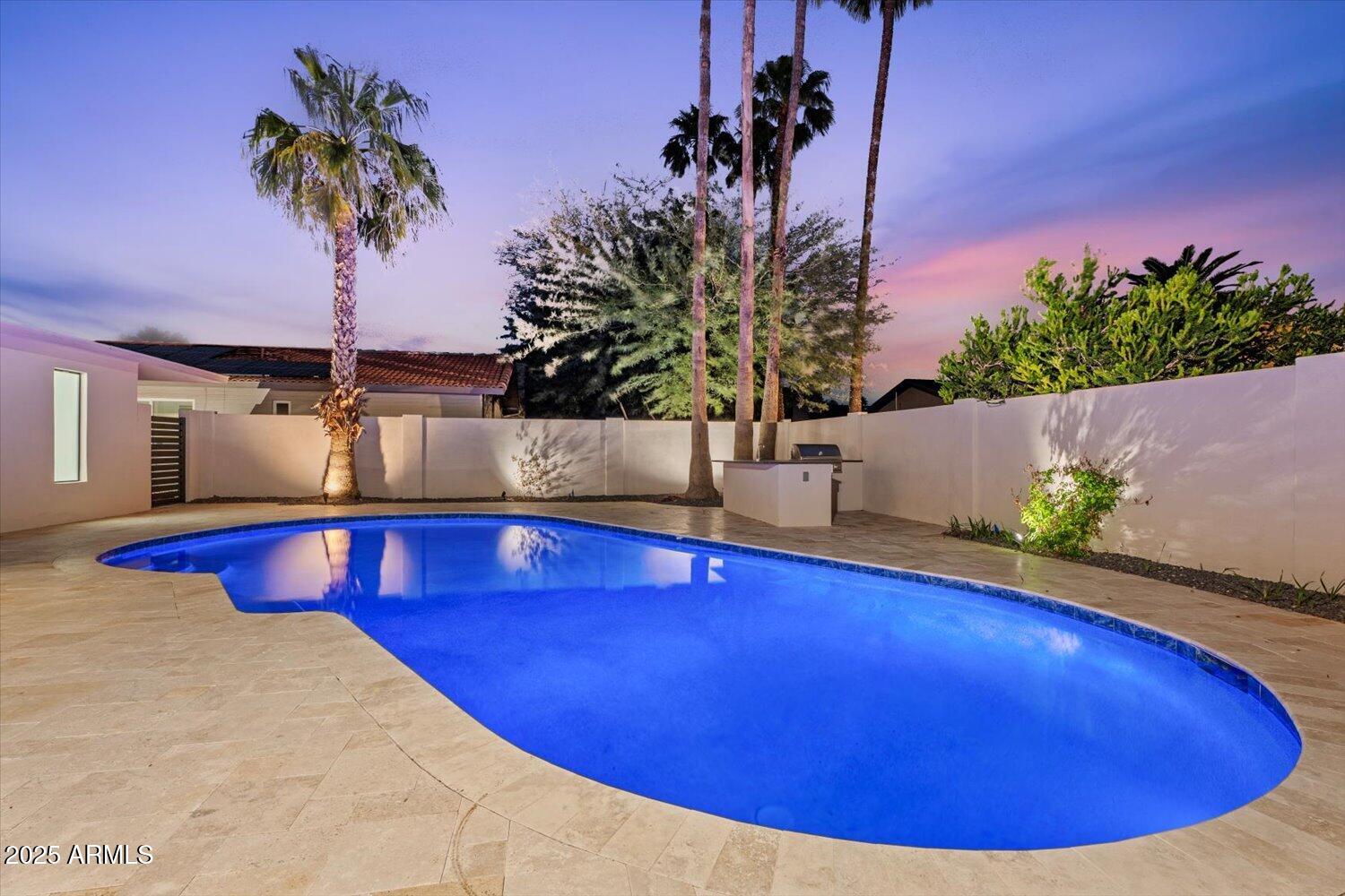 8525 E VIA DE LOS LIBROS