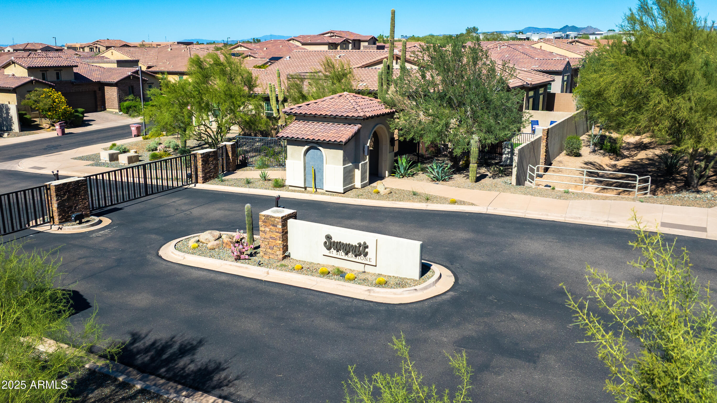 7463 E CASITAS DEL RIO Drive