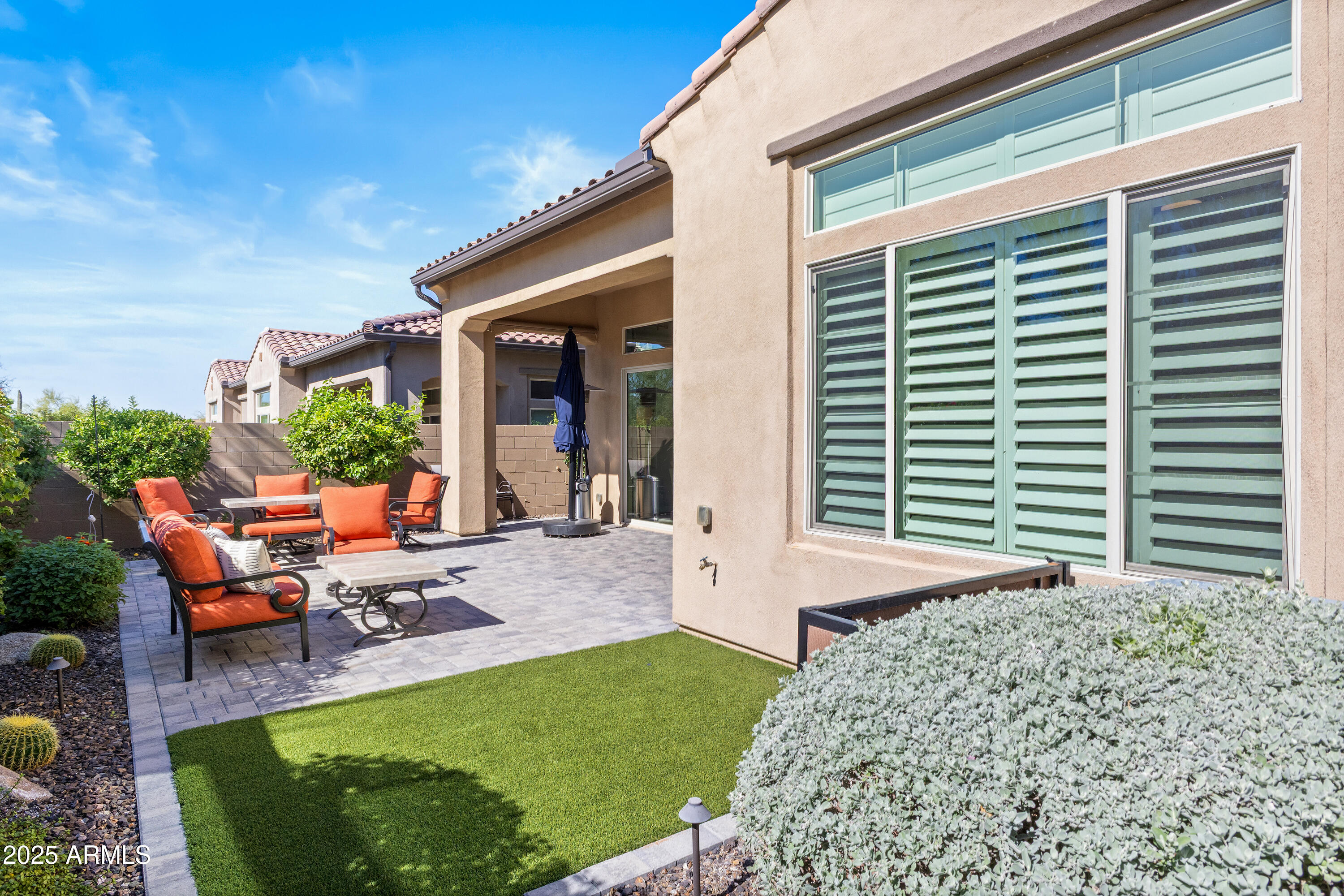 7463 E CASITAS DEL RIO Drive