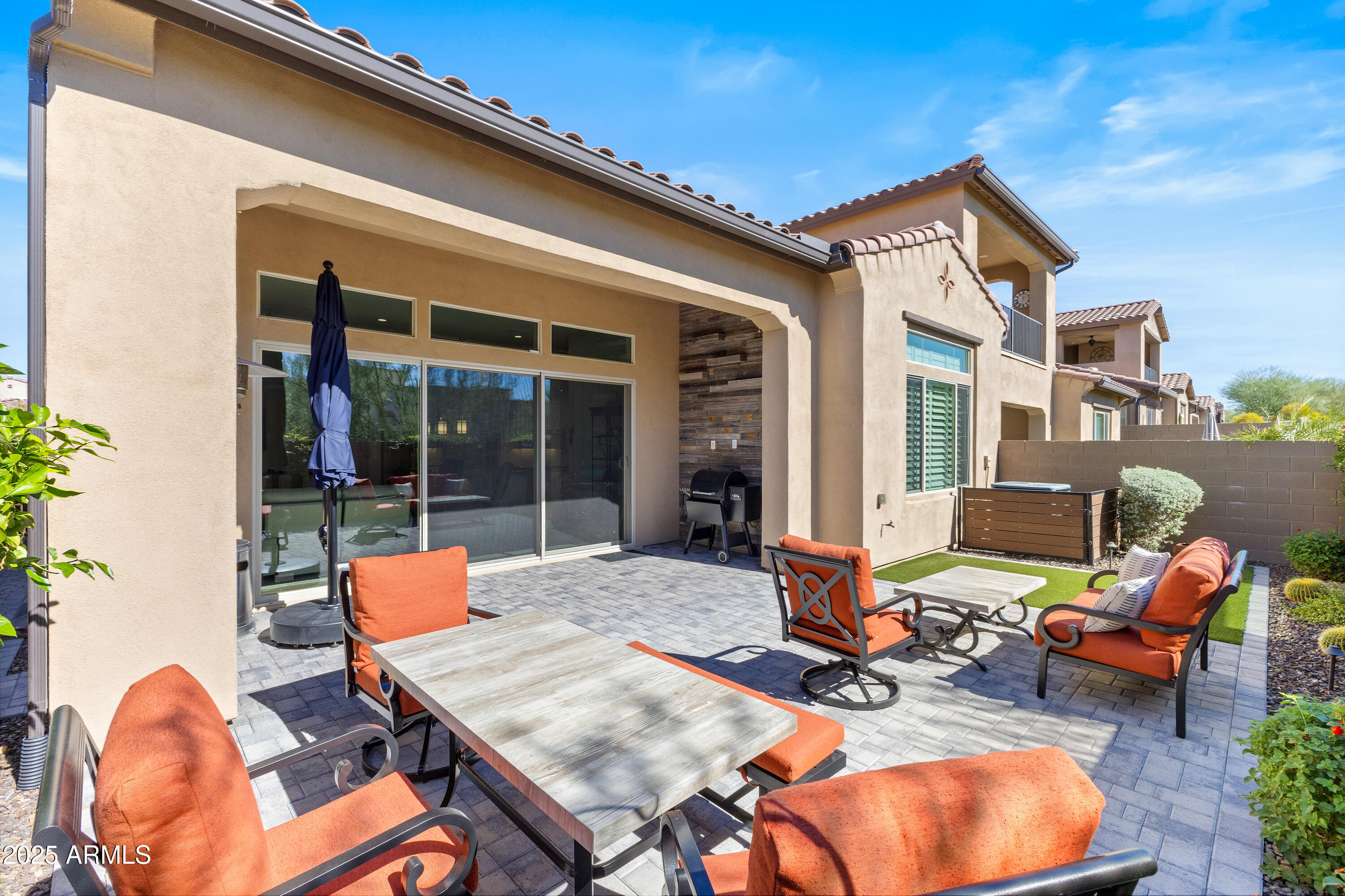 7463 E CASITAS DEL RIO Drive