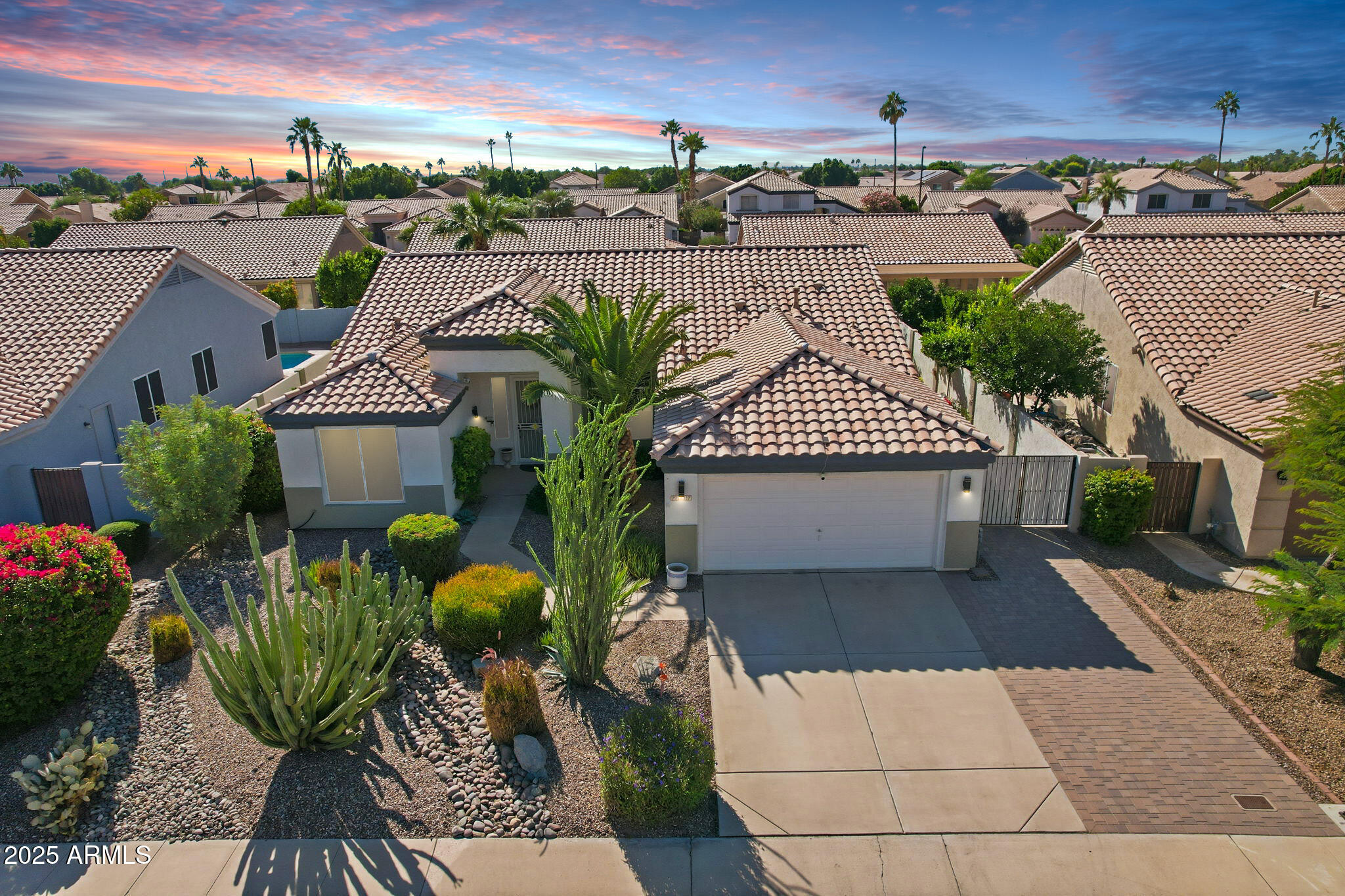 7137 E LAGUNA AZUL Avenue