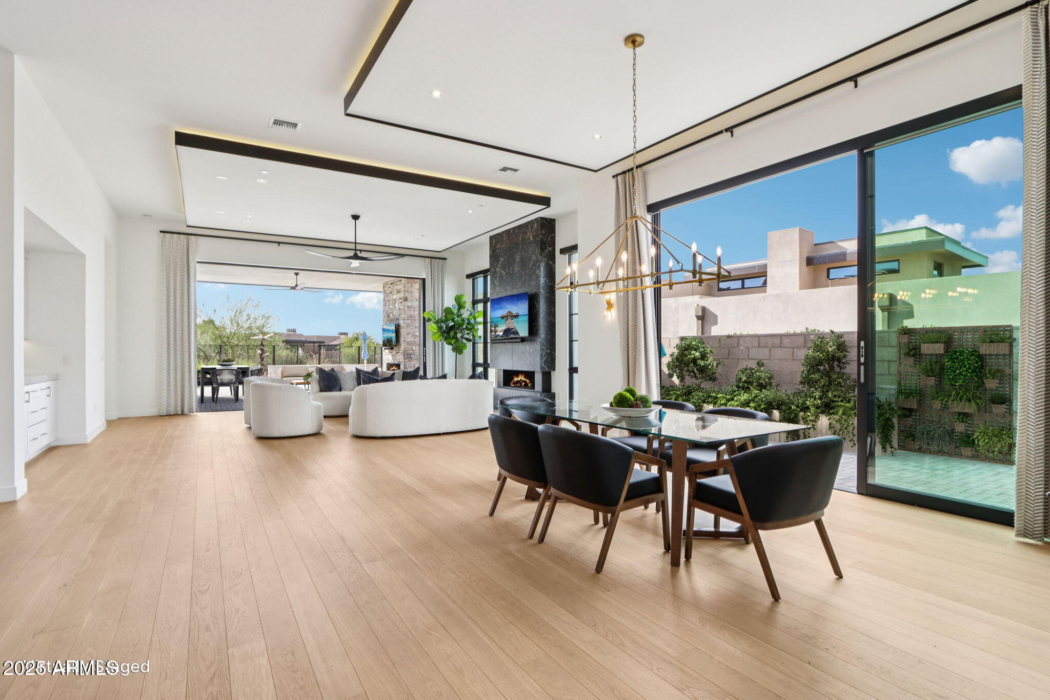 37200 N CAVE CREEK Road 1037