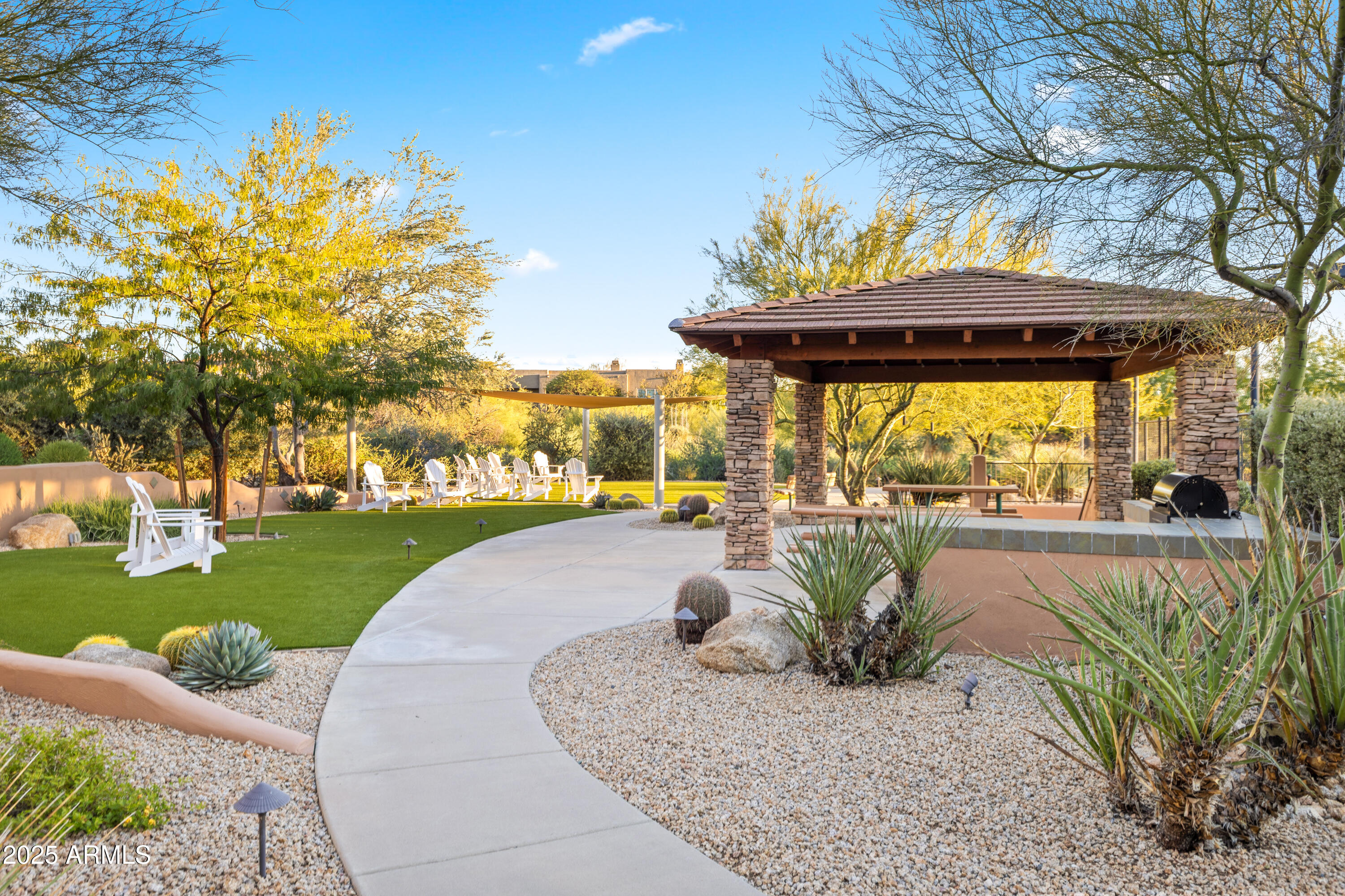 10275 E WINTER SUN Drive