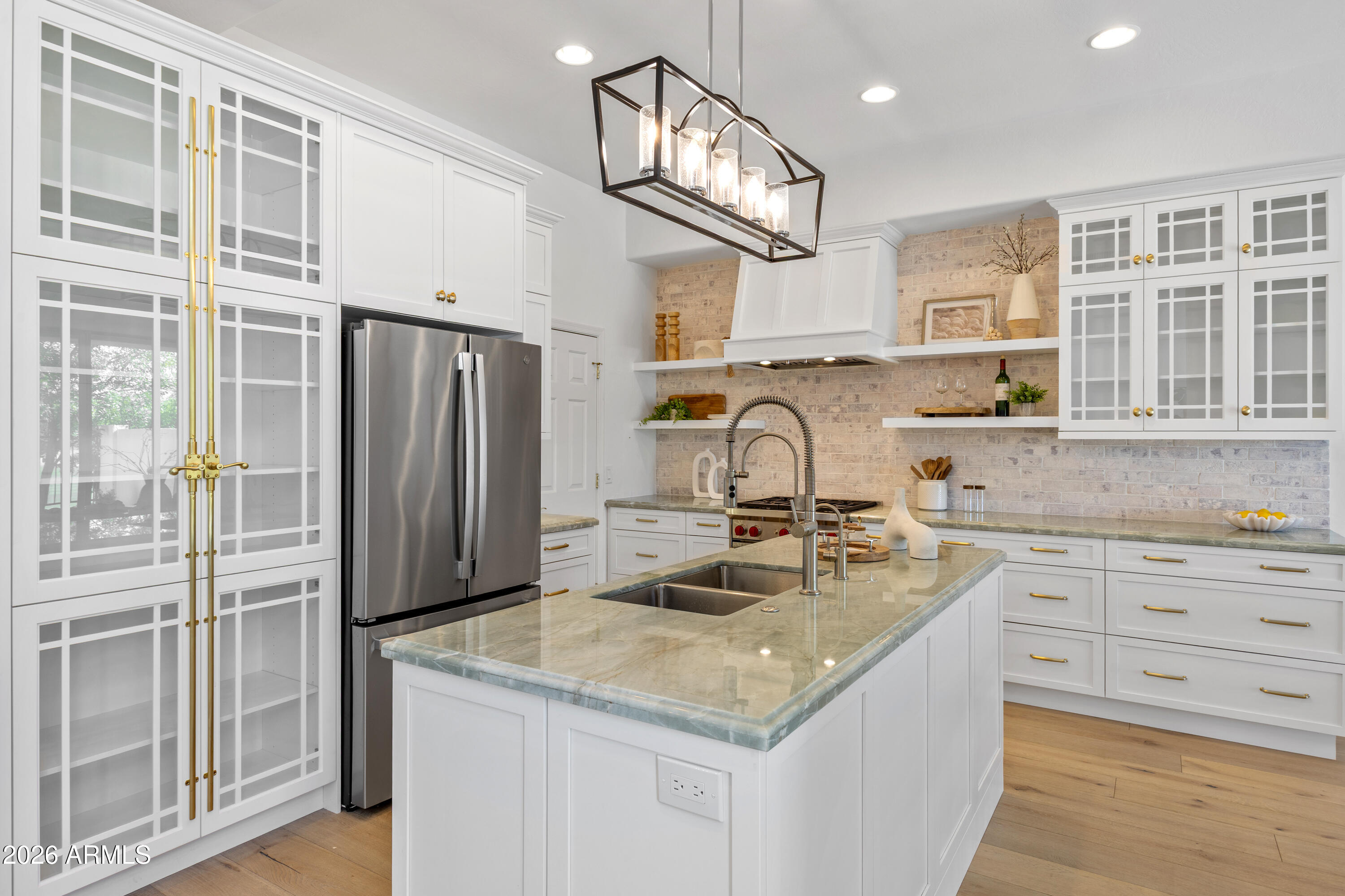 15240 N CLUBGATE Drive 141