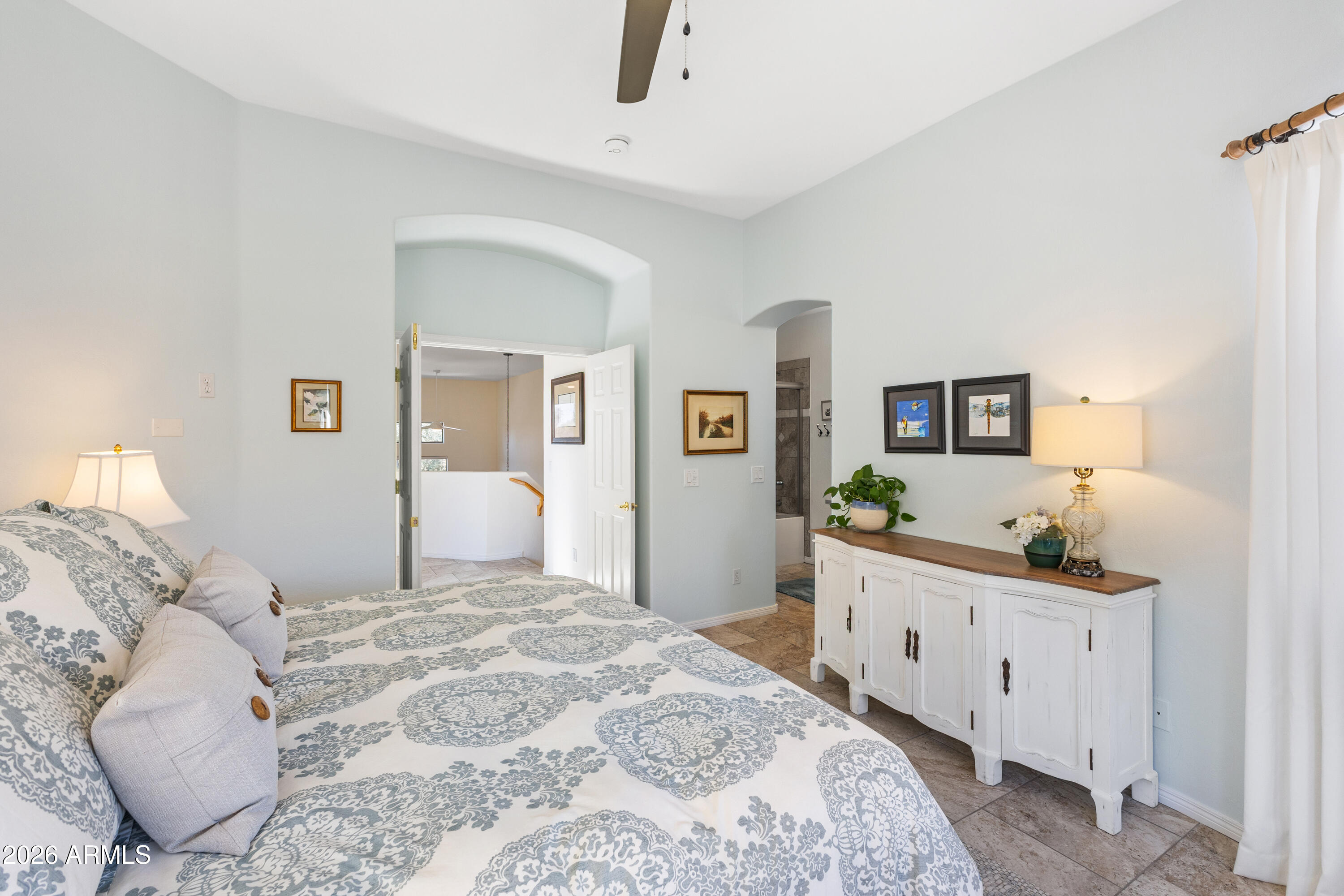 15240 N CLUBGATE Drive 141