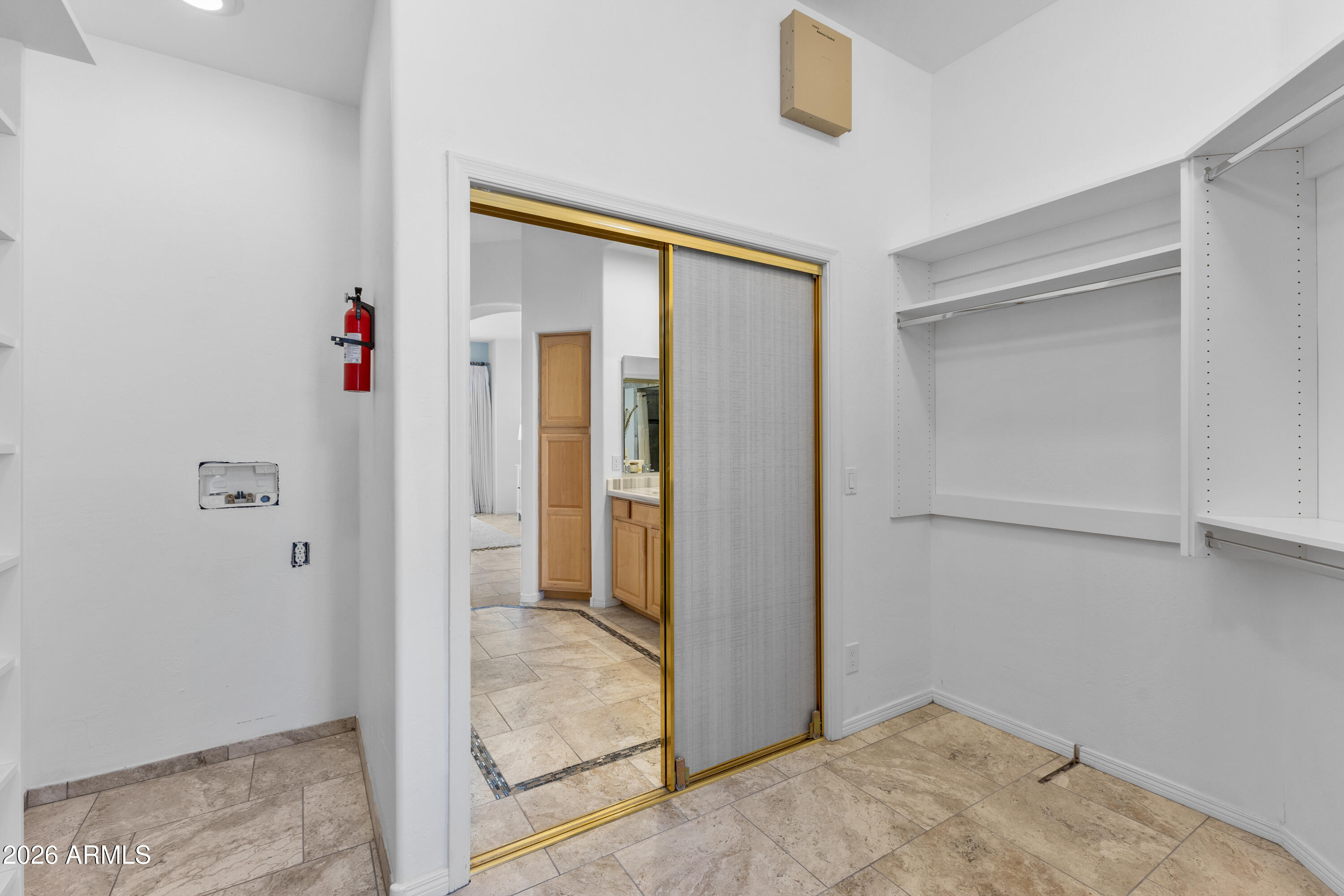 15240 N CLUBGATE Drive 141