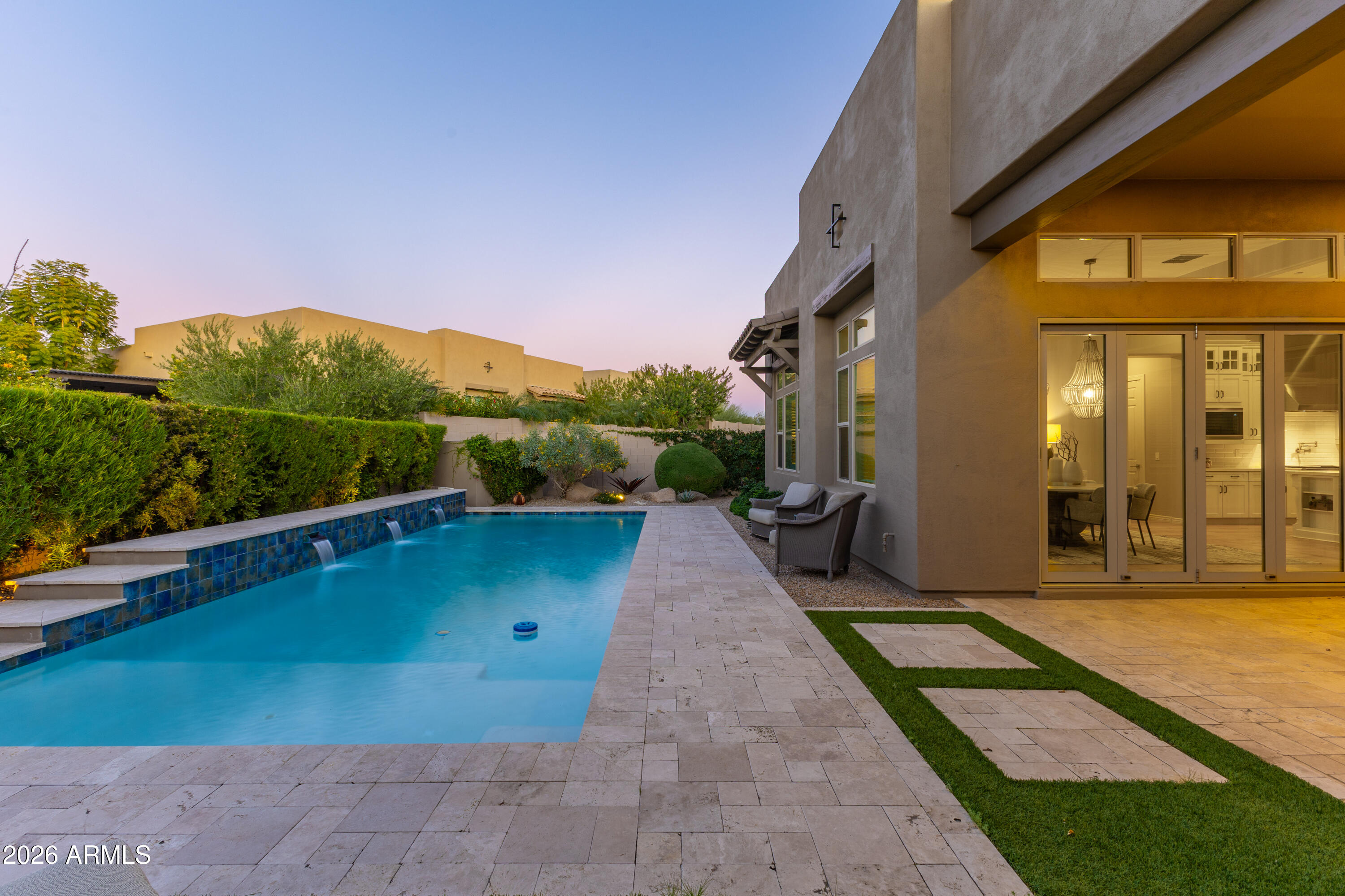 7238 E THORNTREE Drive