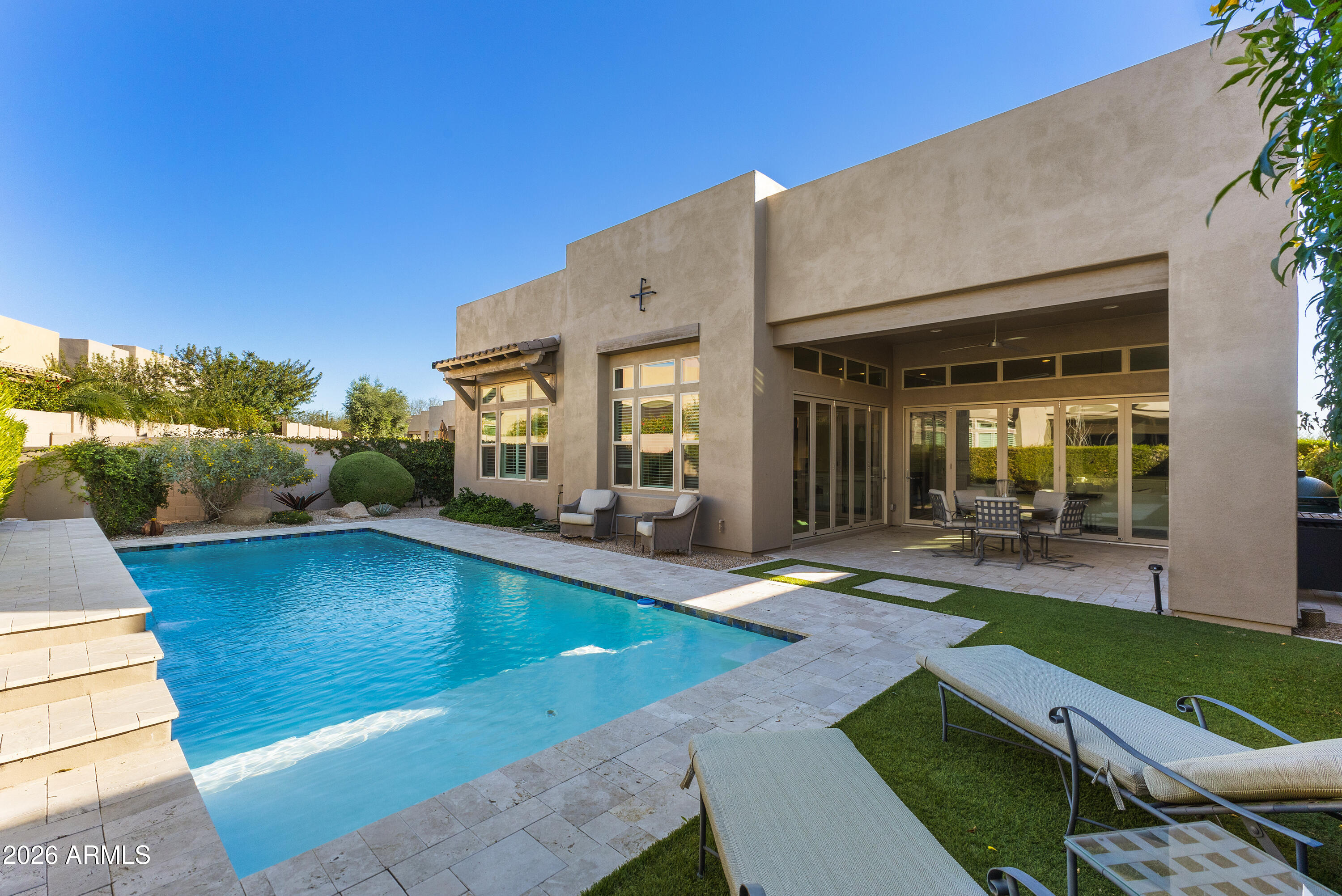 7238 E THORNTREE Drive