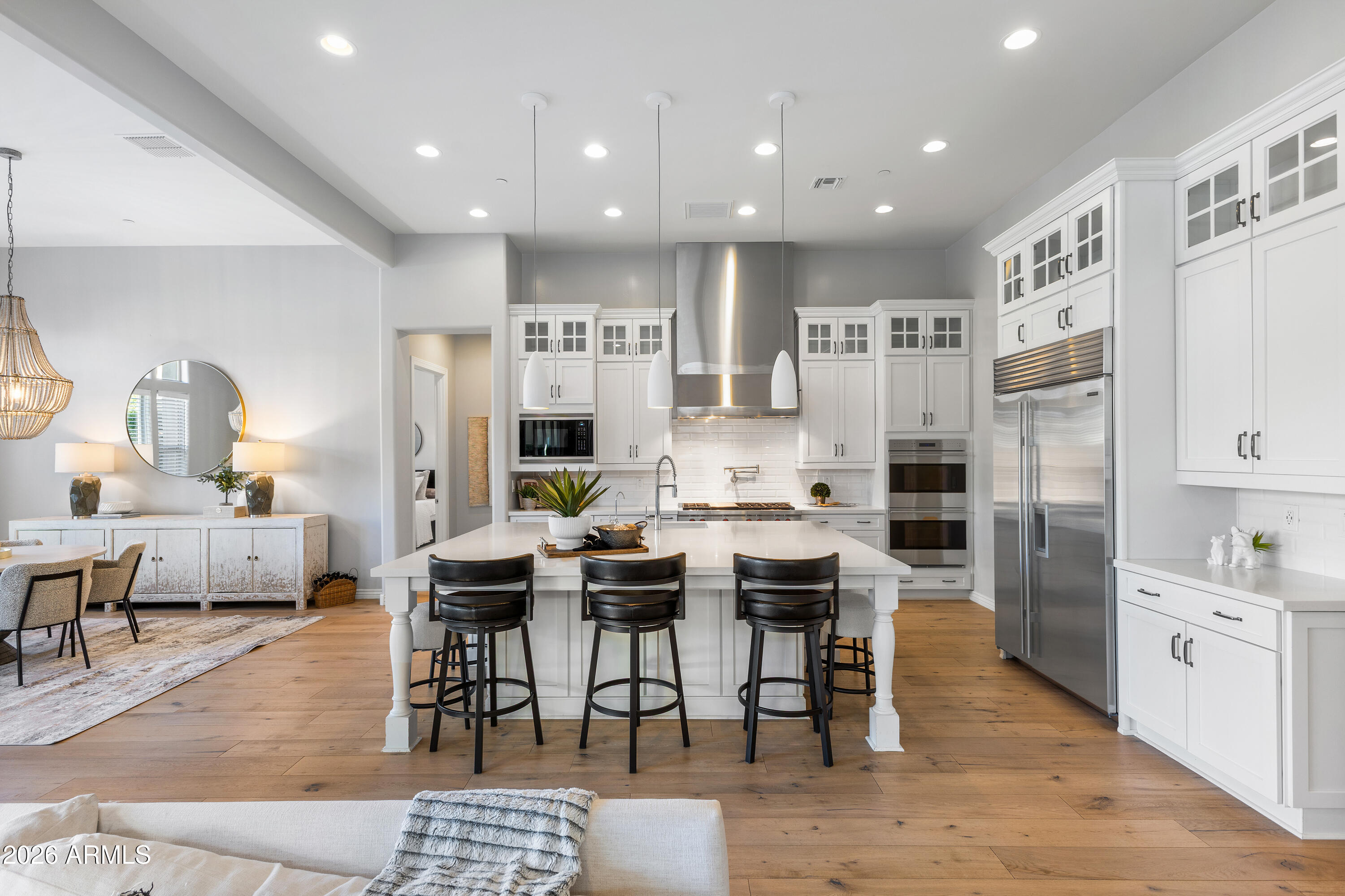 7238 E THORNTREE Drive