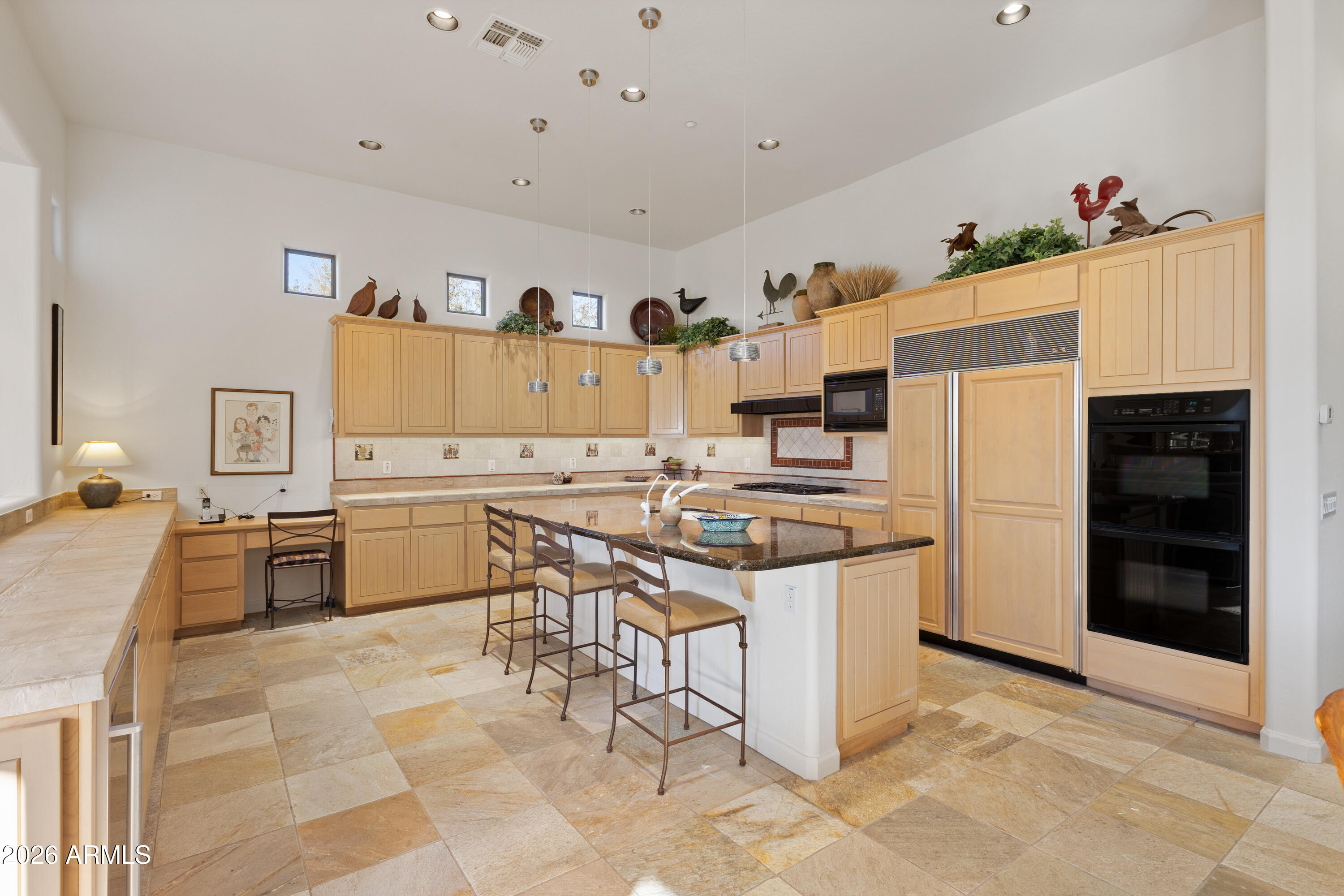 9290 E THOMPSON PEAK Parkway 255