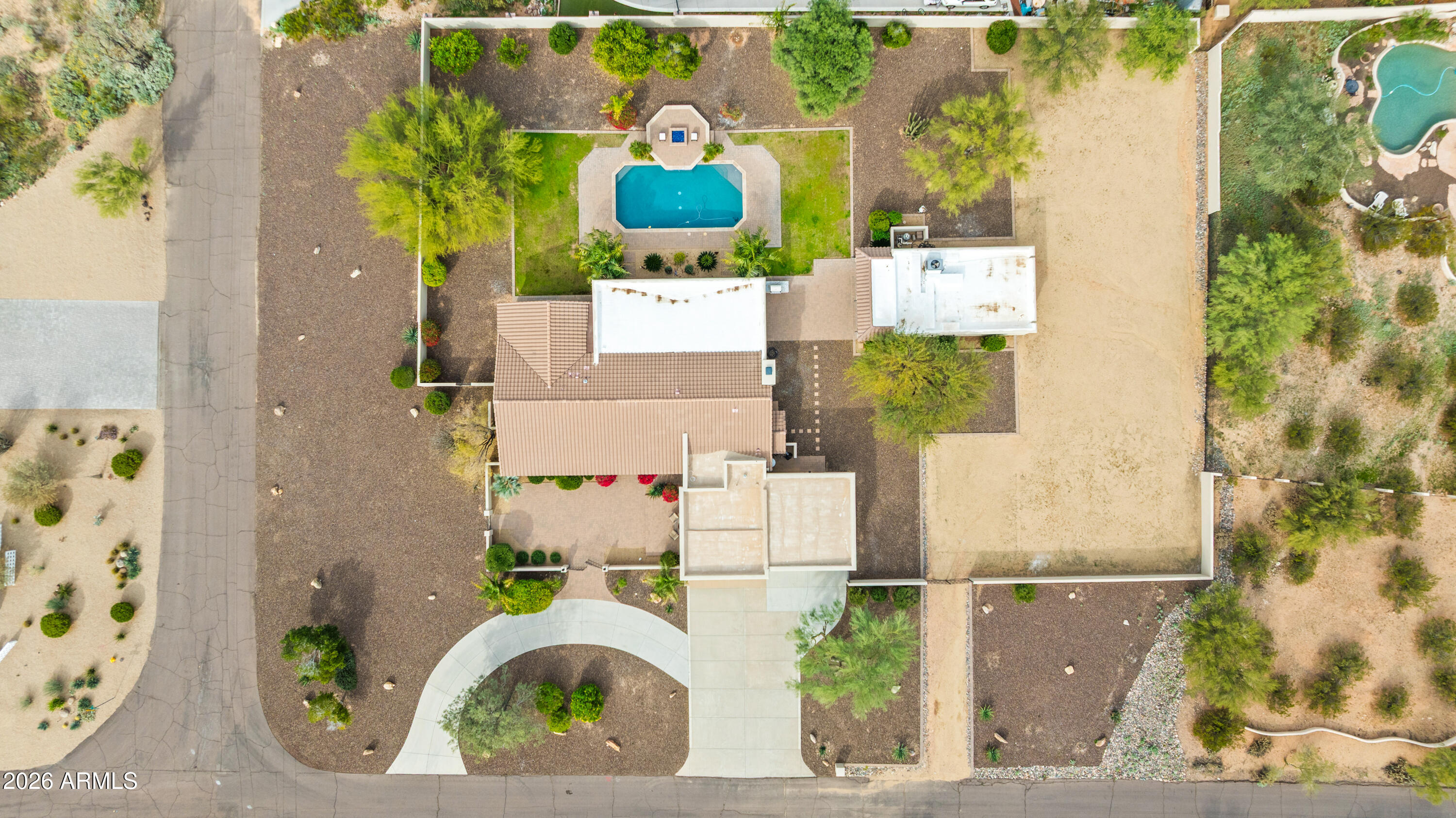 12700 E DOUBLETREE RANCH Road