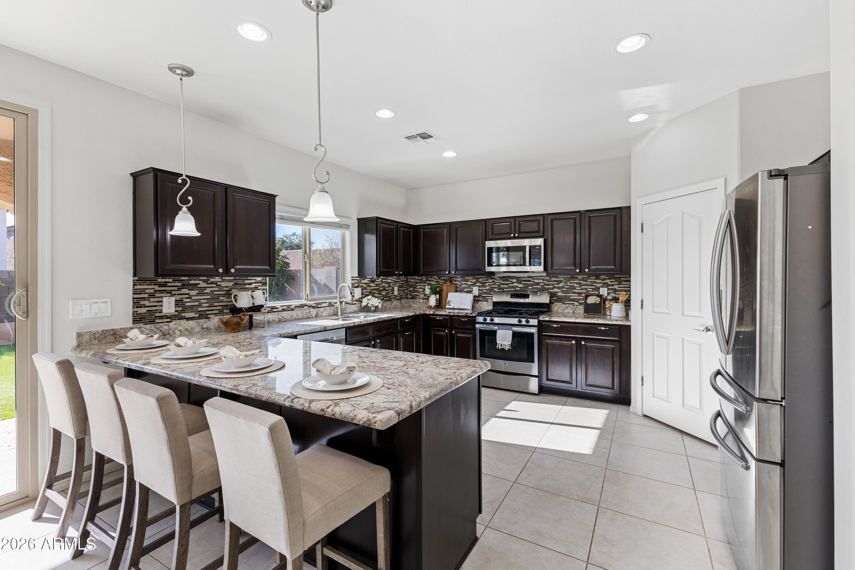 1819 W BONANZA Drive