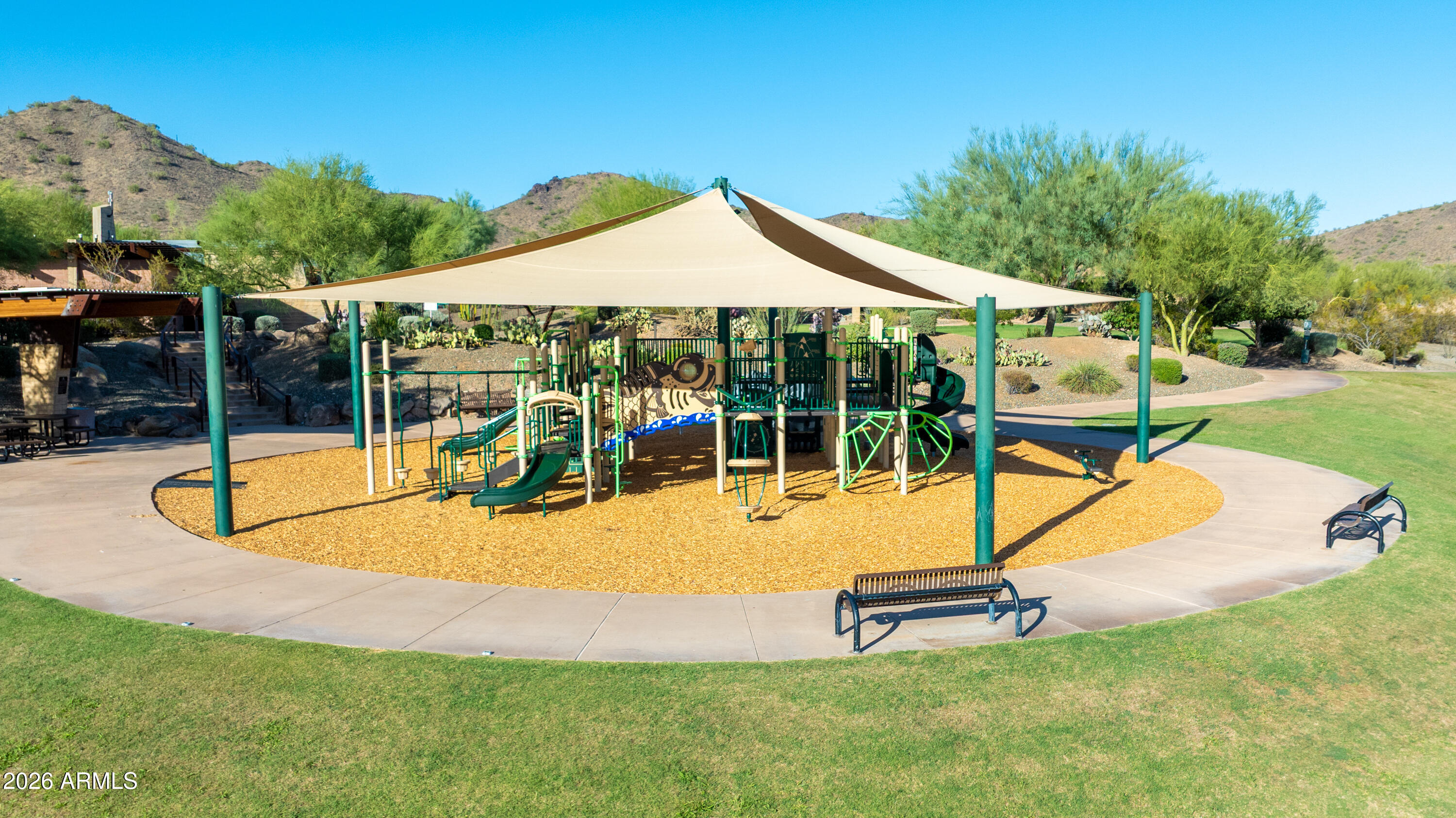 1819 W BONANZA Drive