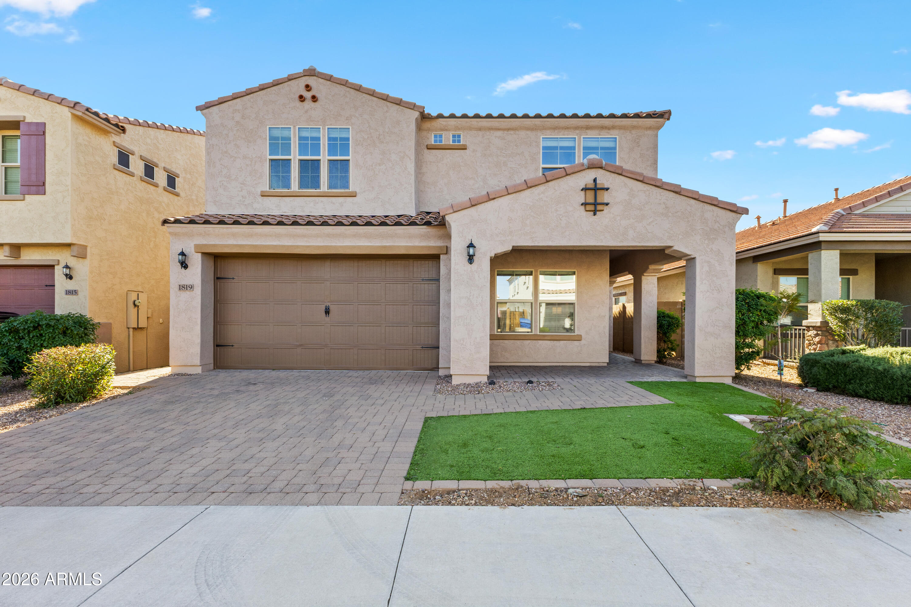 1819 W BONANZA Drive