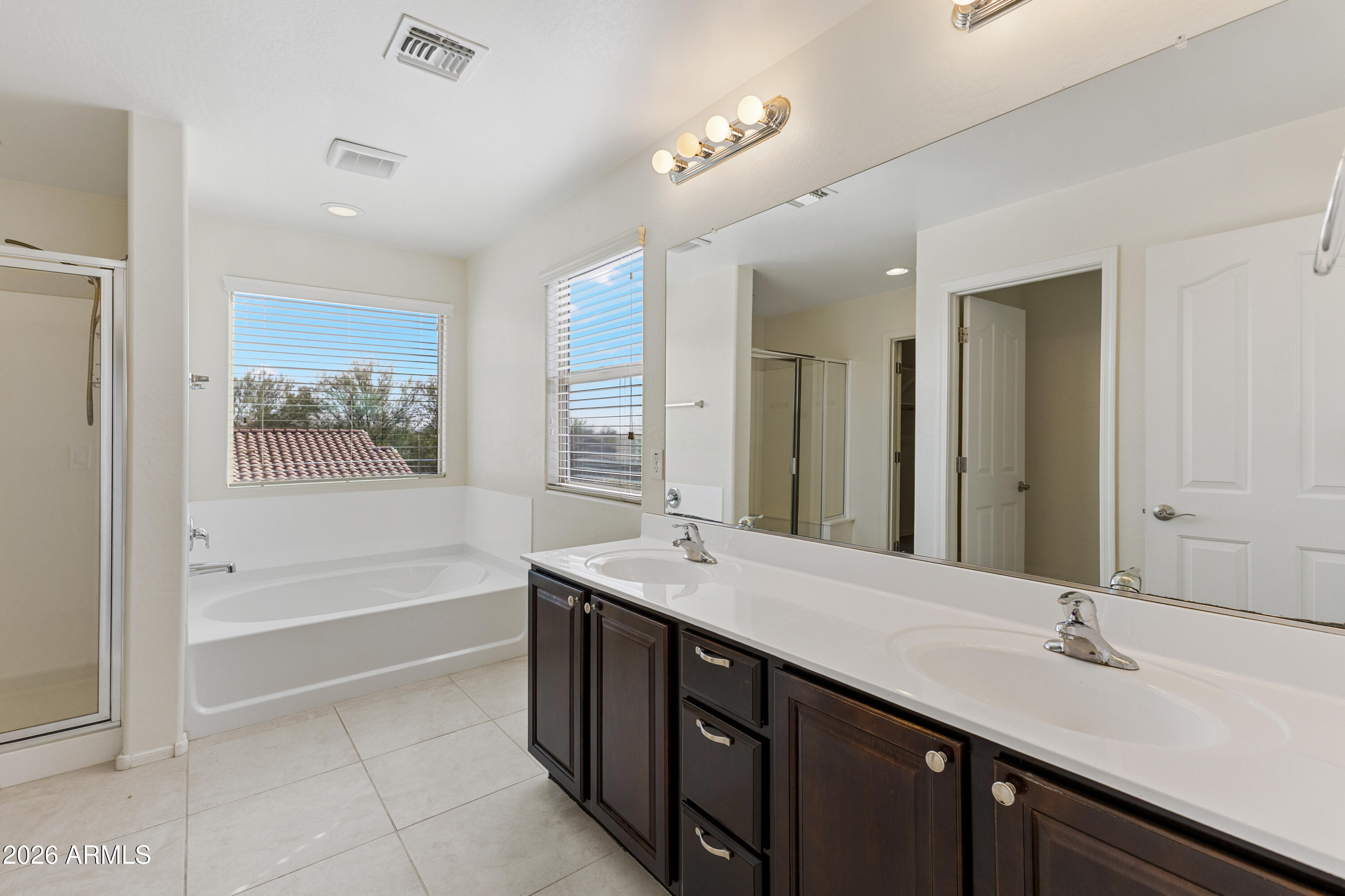 1819 W BONANZA Drive