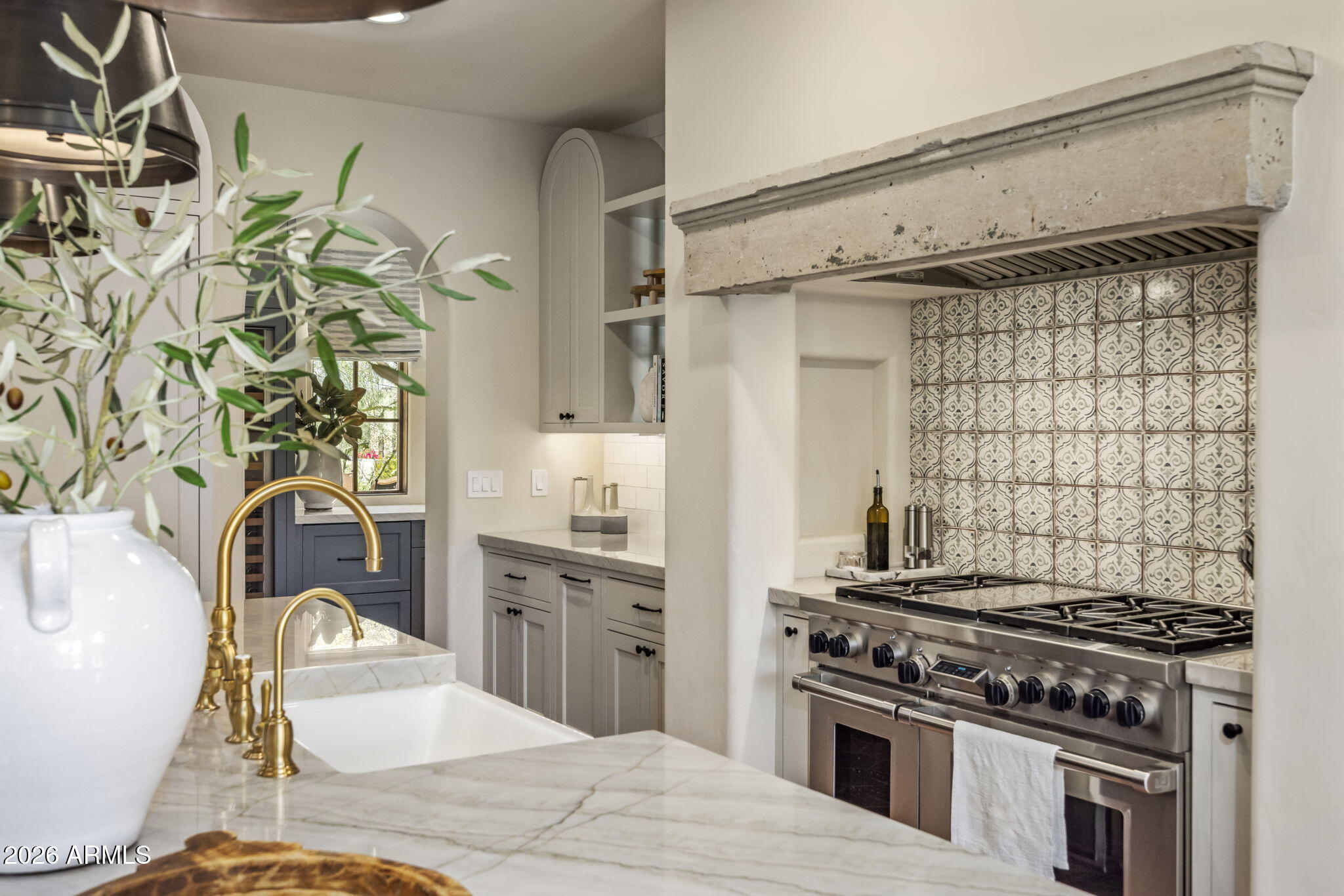 9290 E THOMPSON PEAK Parkway 455