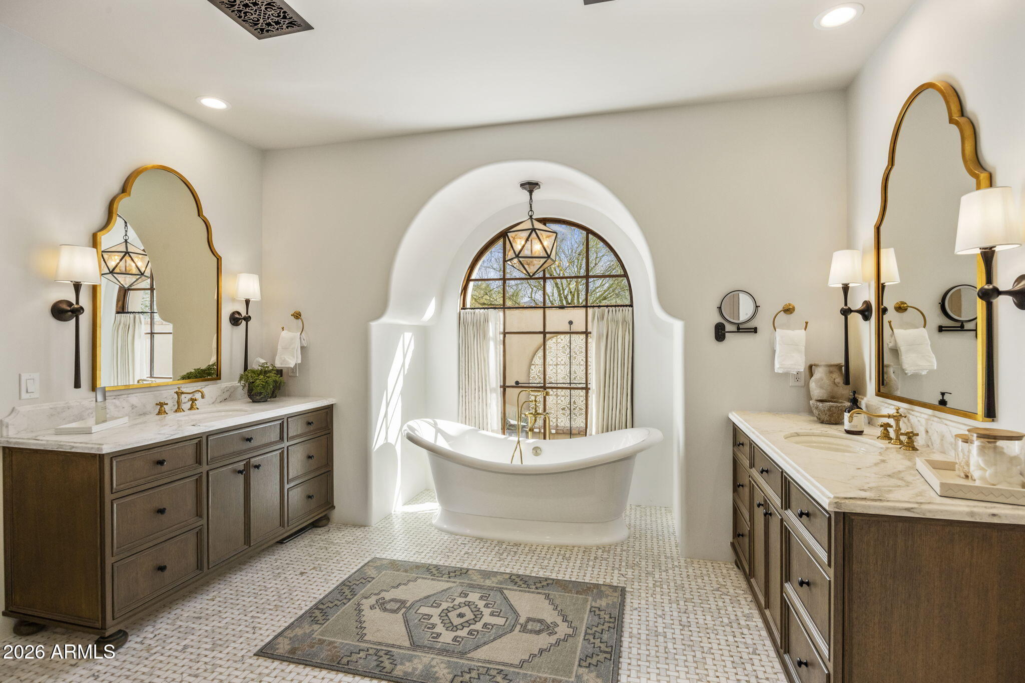 9290 E THOMPSON PEAK Parkway 455