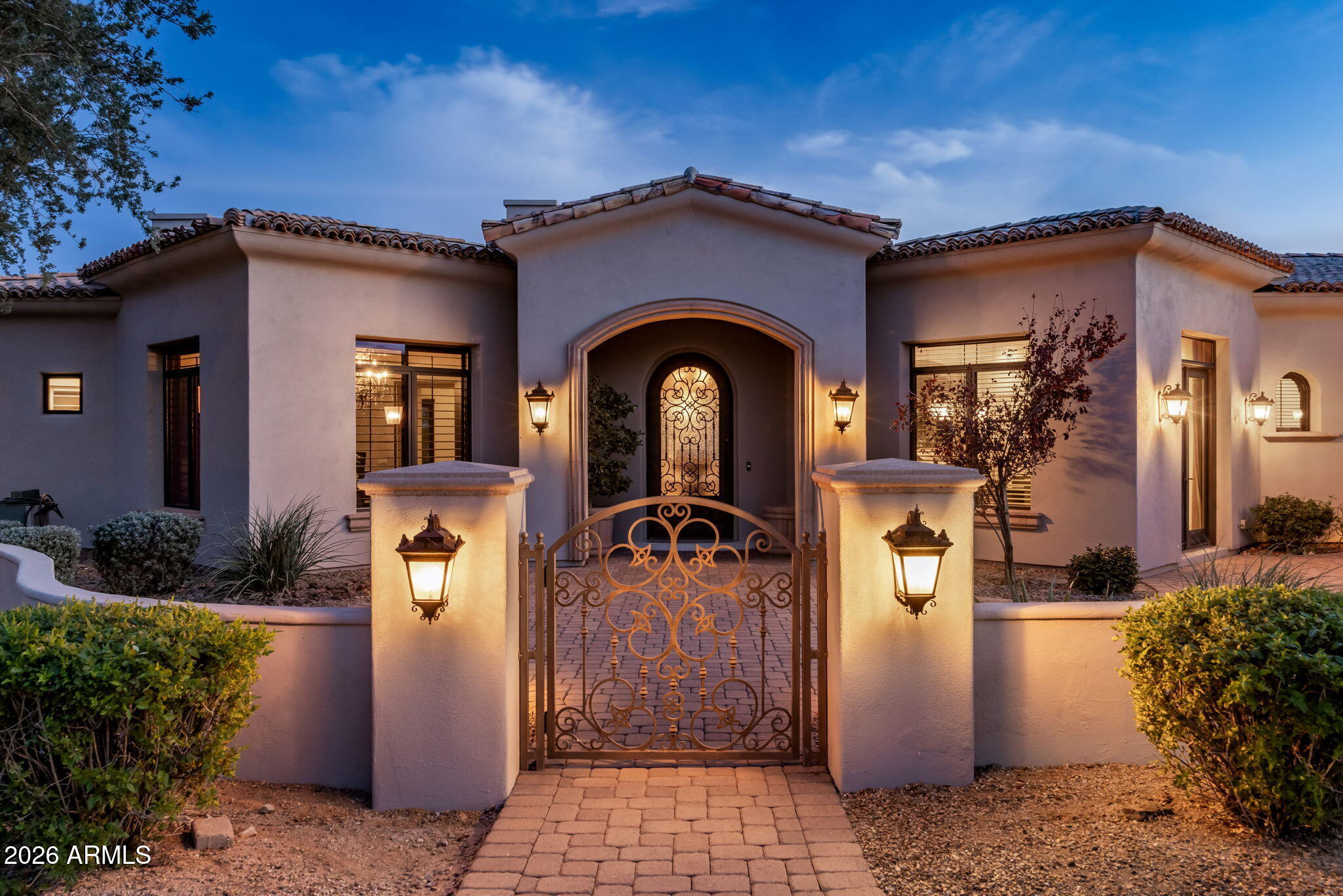 9067 E SIERRA PINTA Drive