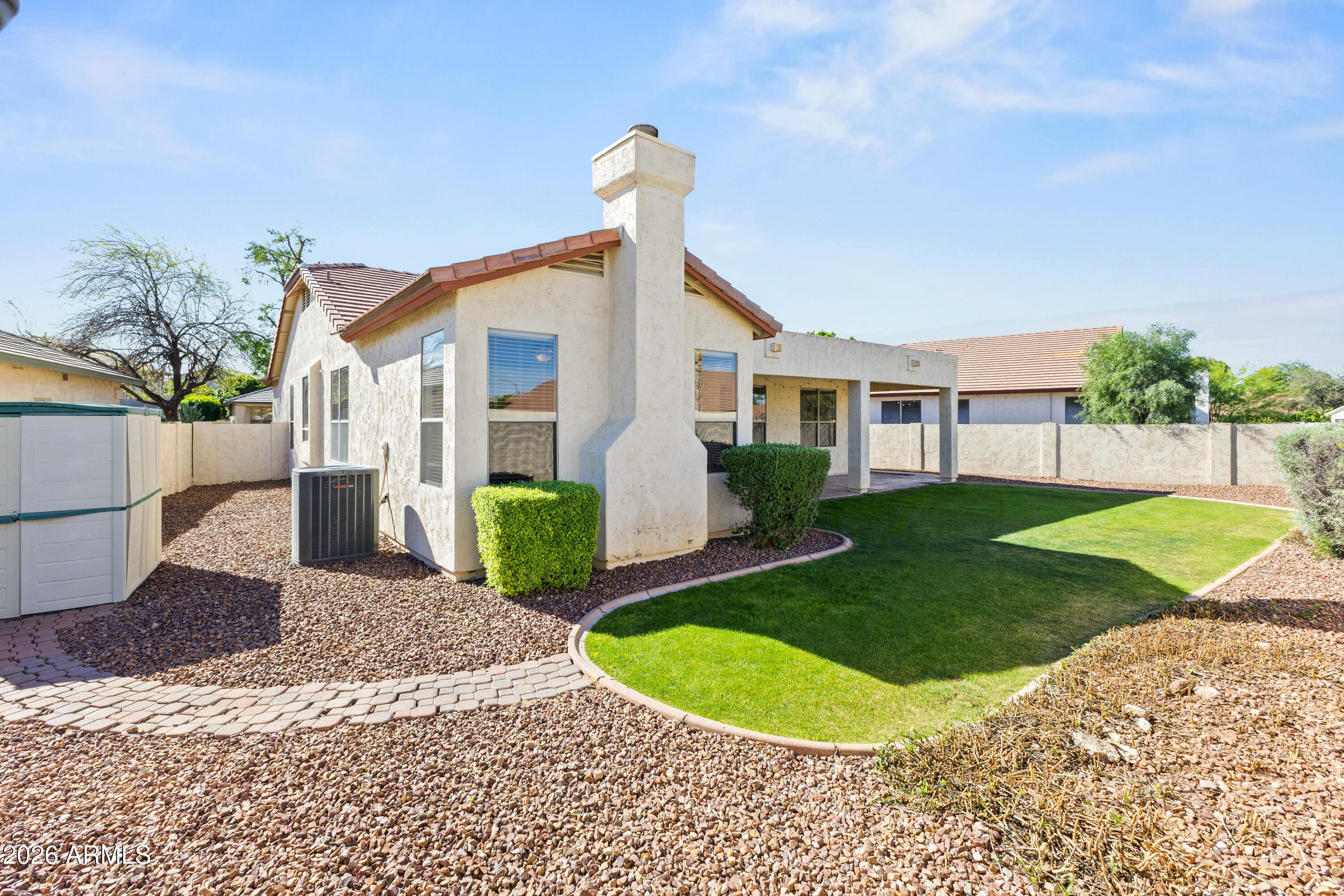 6586 W ORAIBI Drive