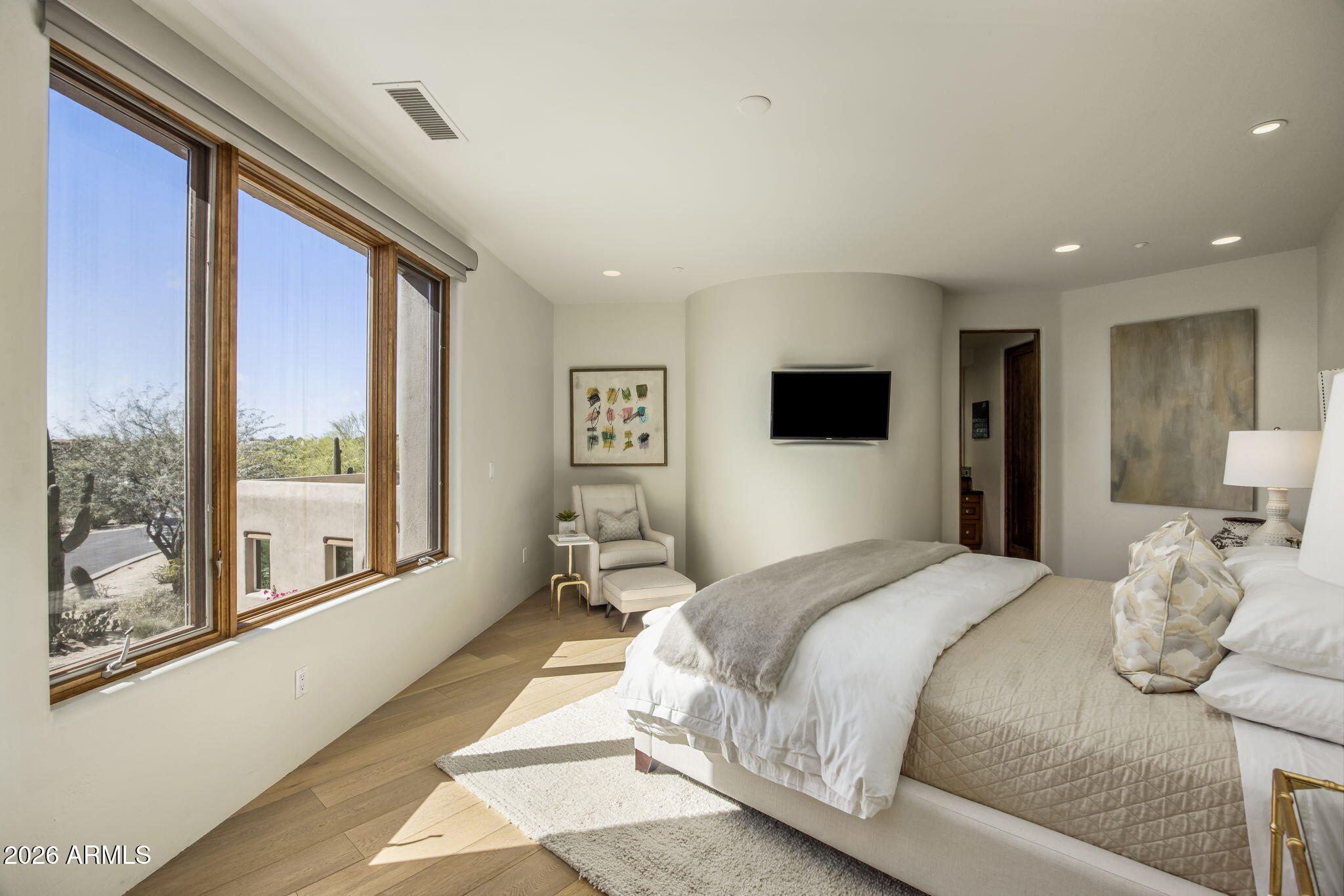 9290 E THOMPSON PEAK Parkway 463