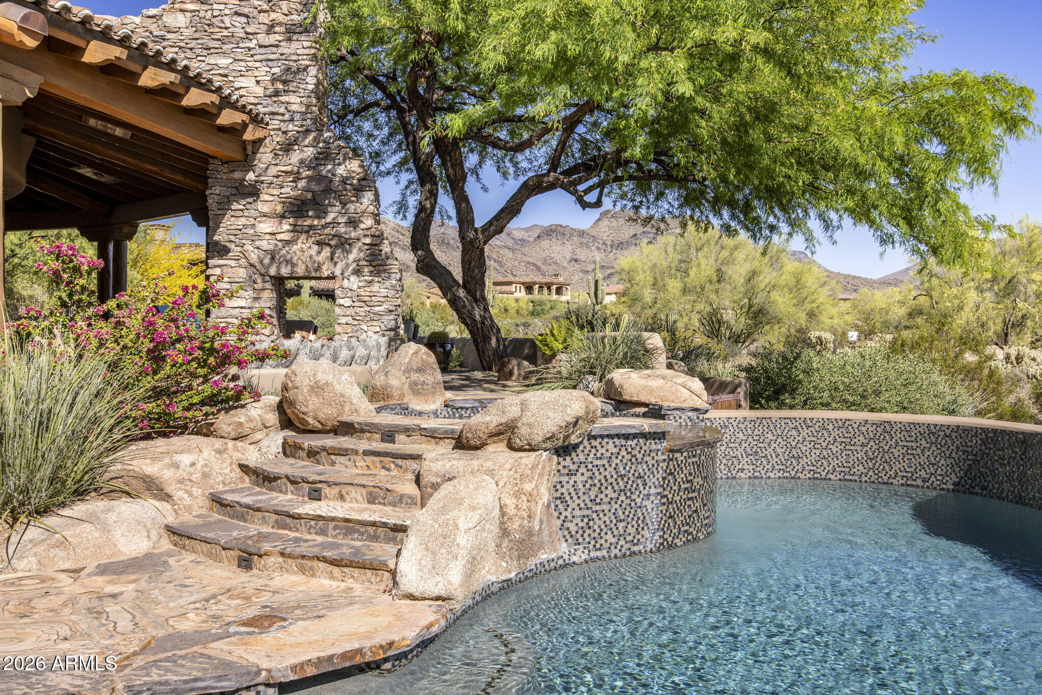 9290 E THOMPSON PEAK Parkway 463