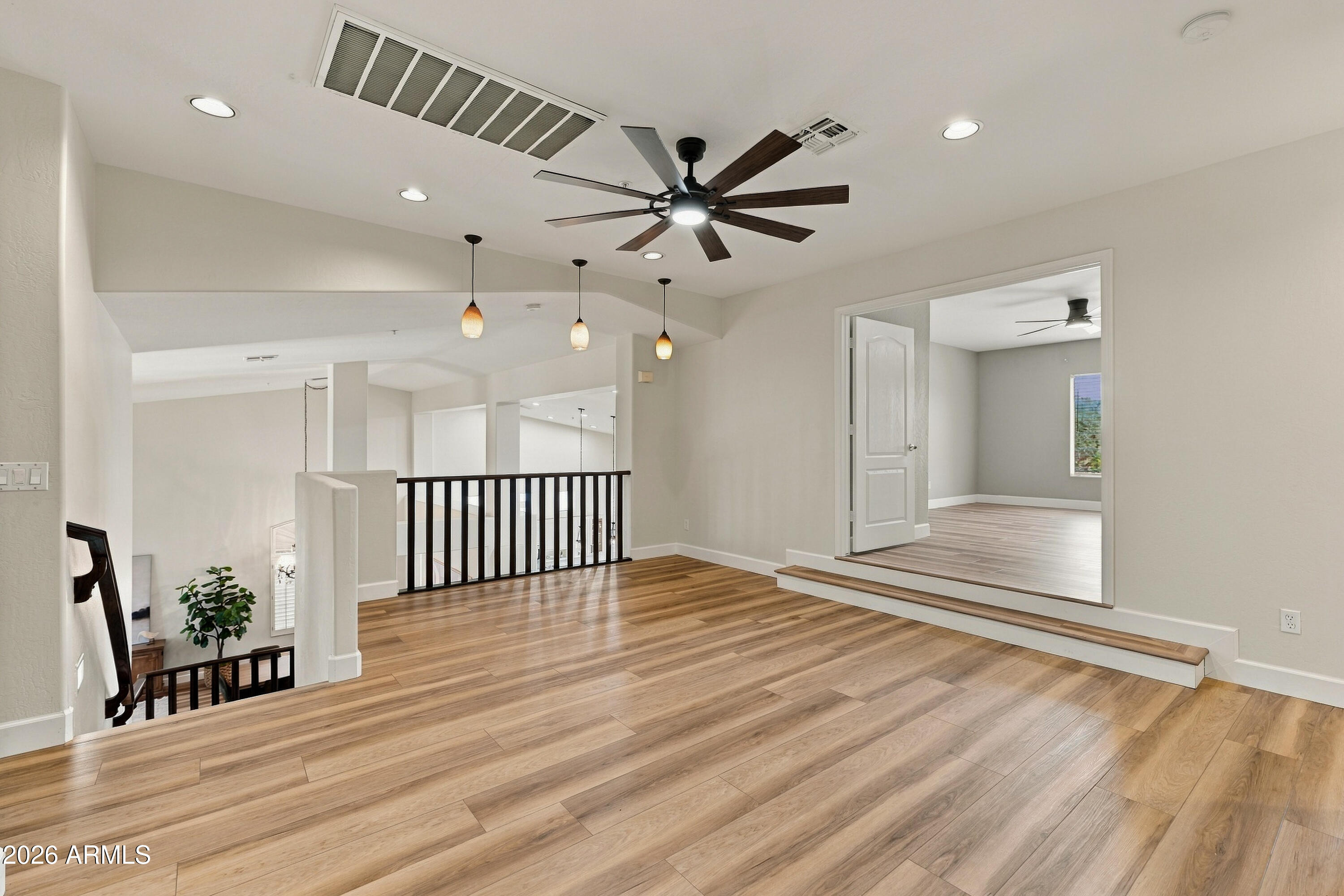 7446 E JOURNEY Lane
