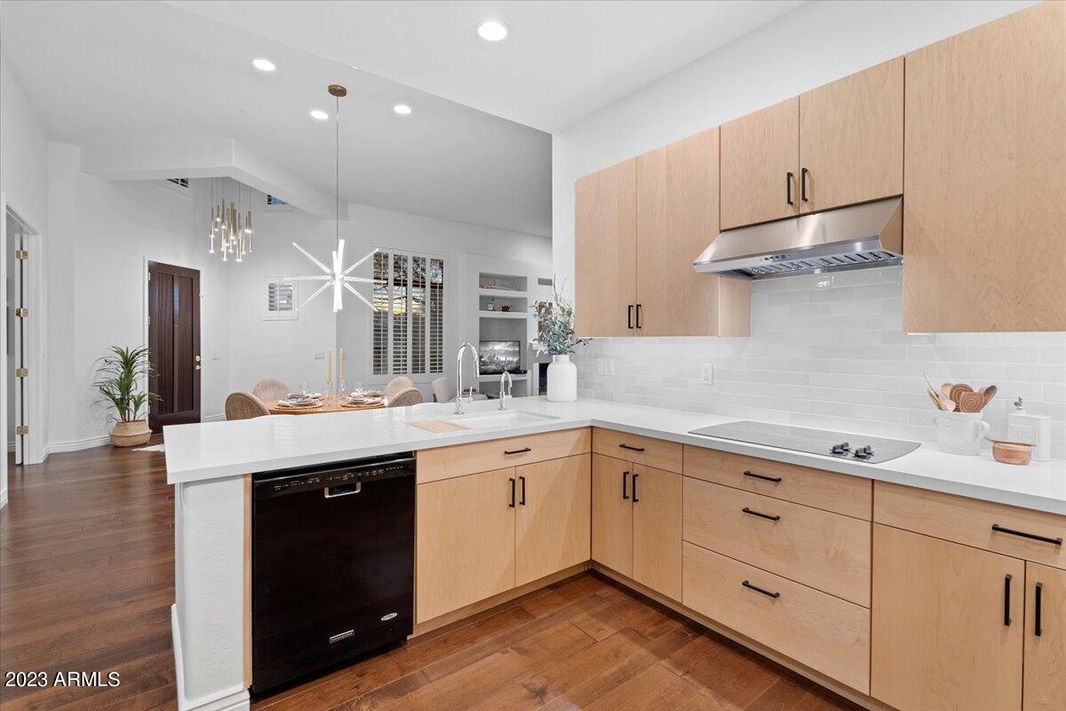 9270 E THOMPSON PEAK Parkway 329