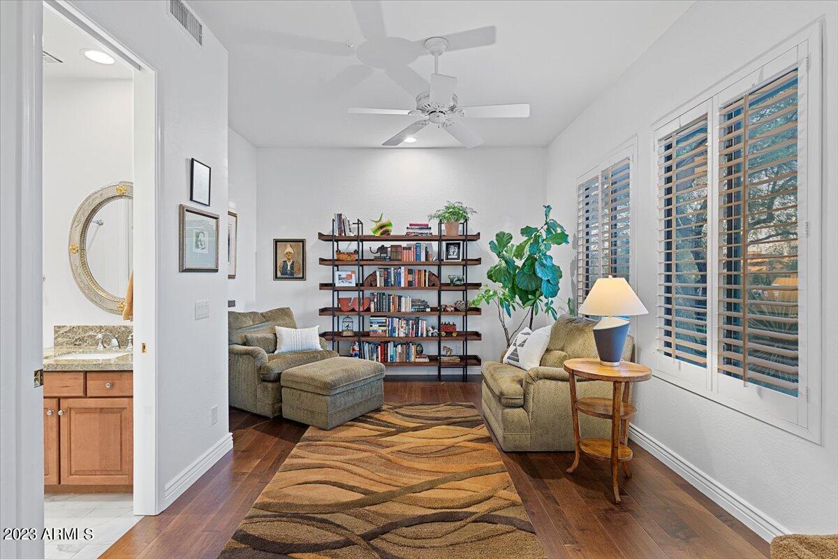 9270 E THOMPSON PEAK Parkway 329