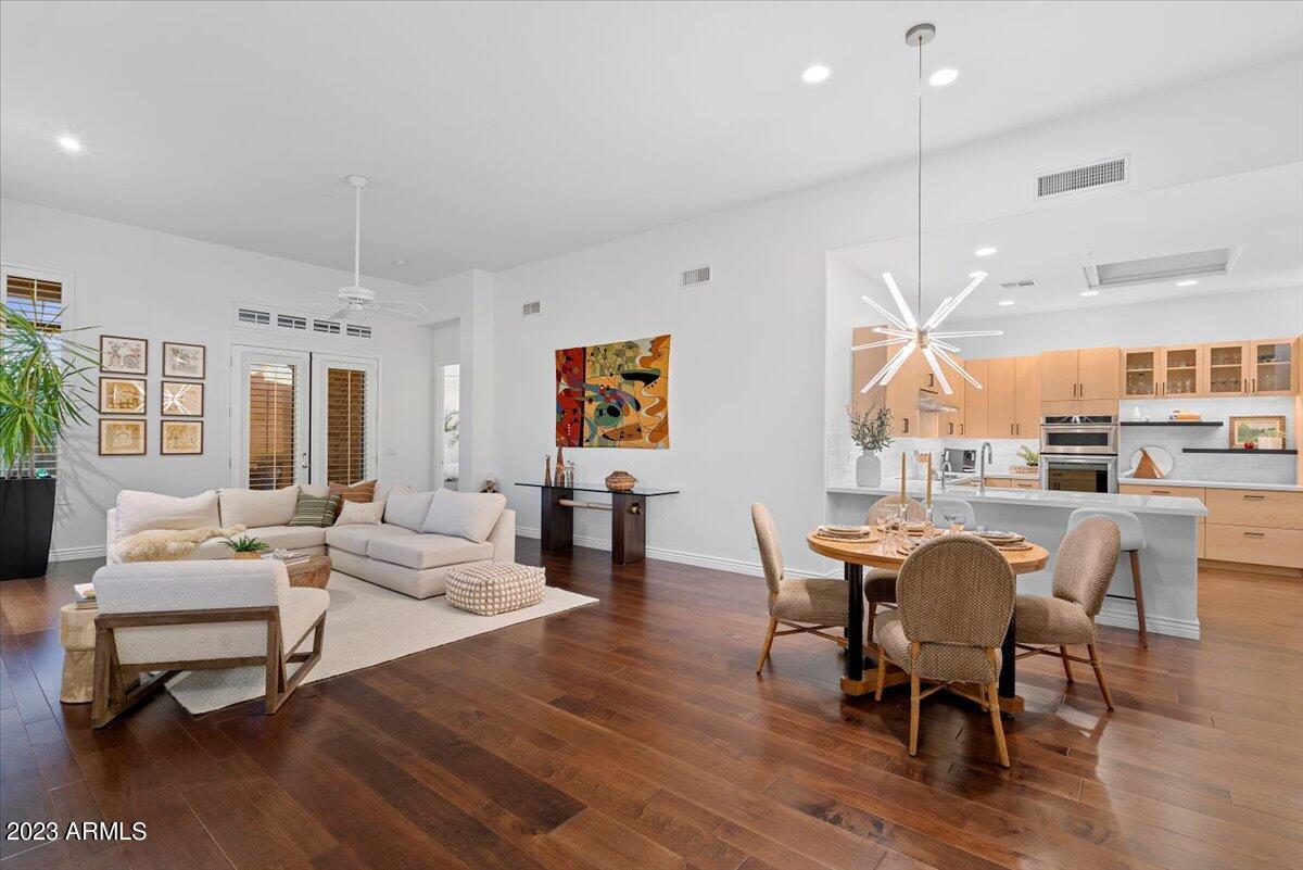 9270 E THOMPSON PEAK Parkway 329