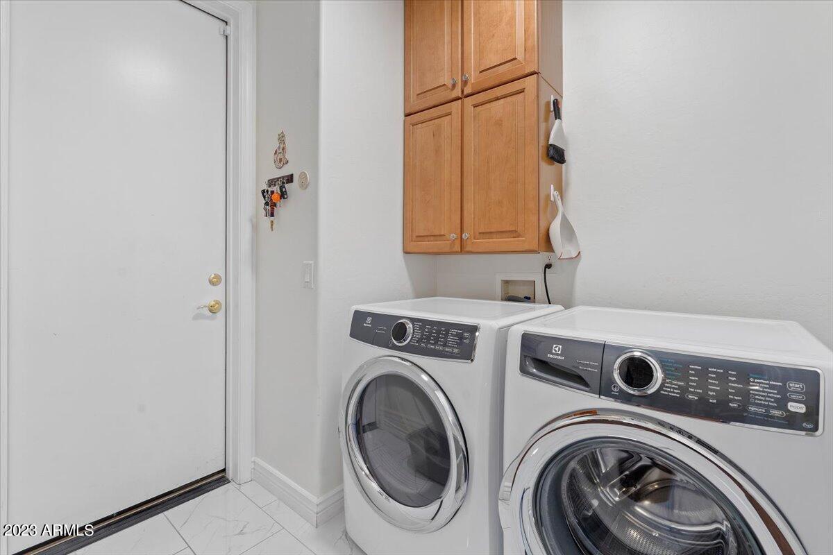 9270 E THOMPSON PEAK Parkway 329