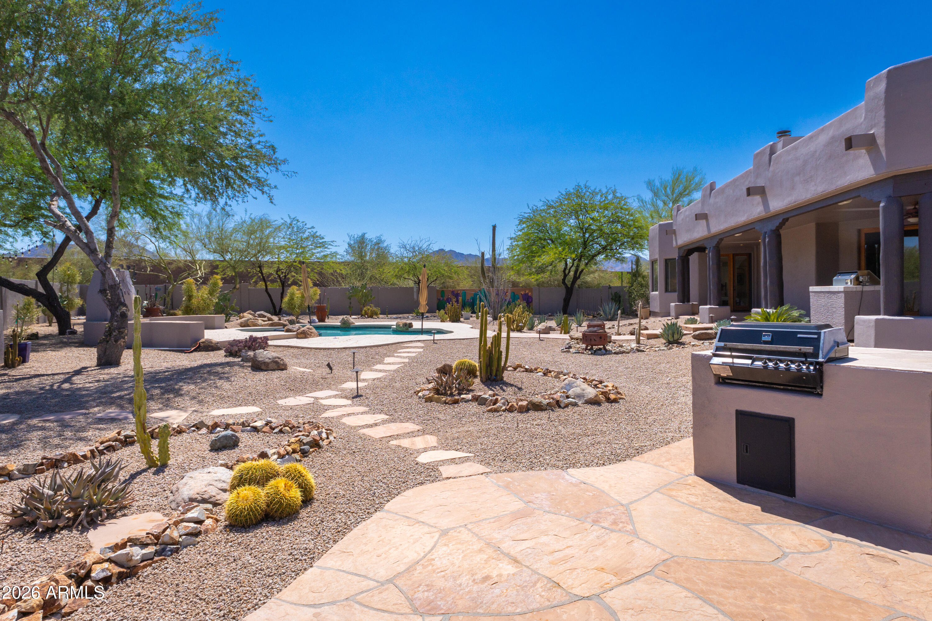 8626 E SANTA CATALINA Drive