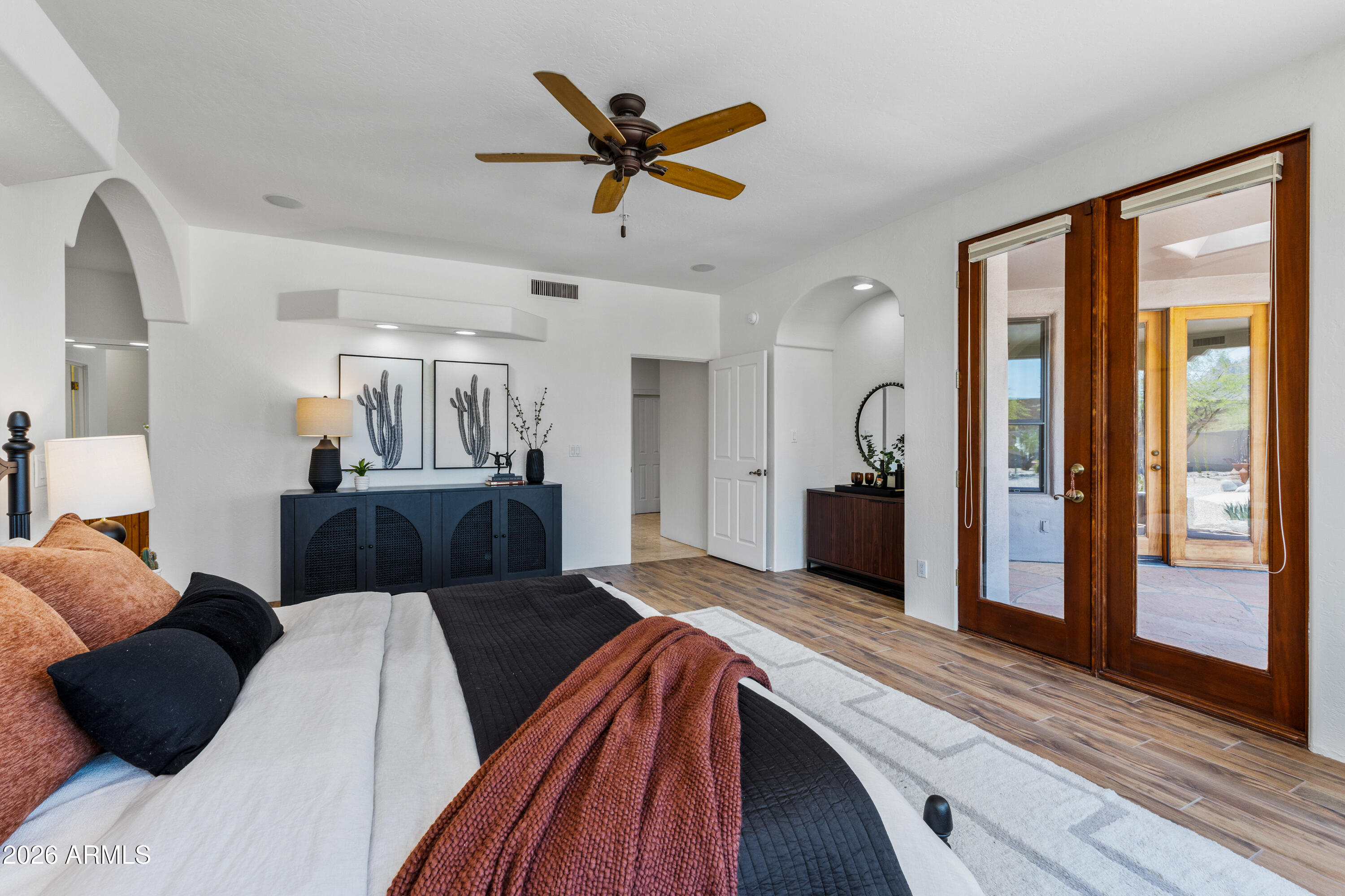 8626 E SANTA CATALINA Drive