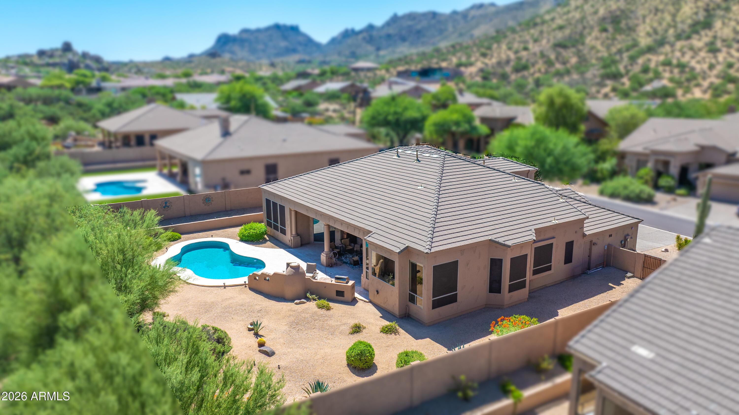 11804 E SAND HILLS Road