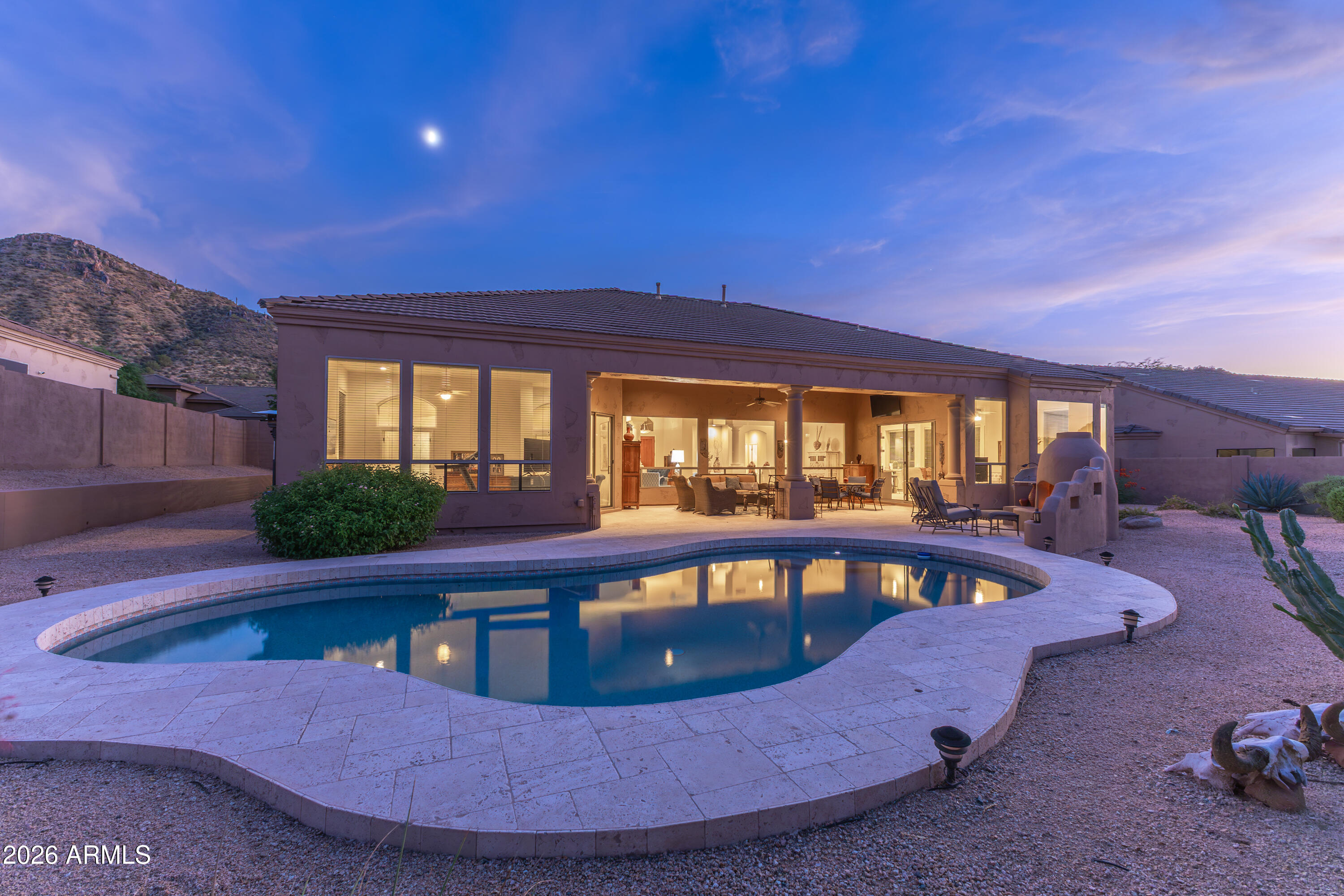 11804 E SAND HILLS Road